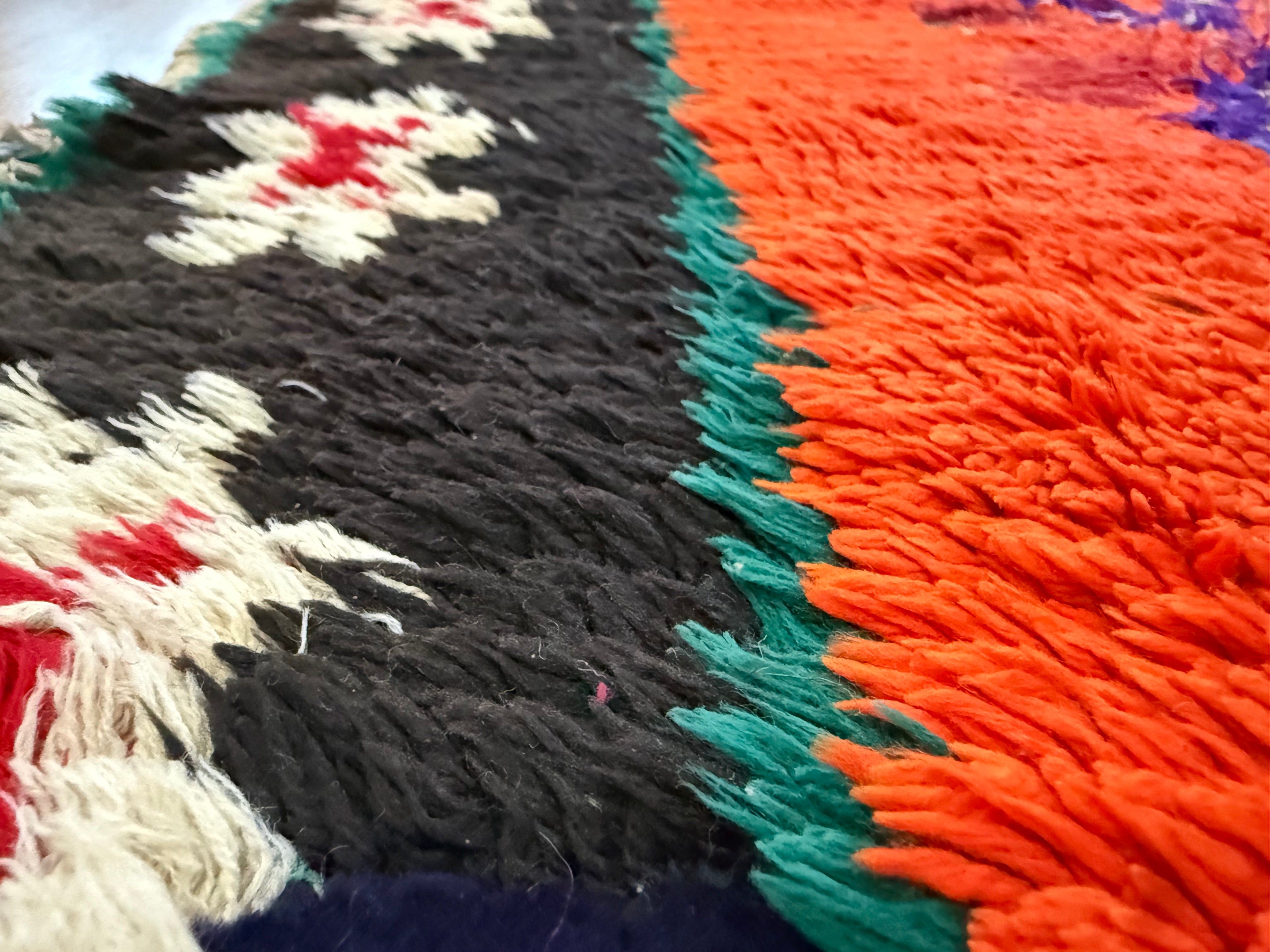 Authentiek handgeknoopt tapijt – kleurrijke boho stijl – ca. 274 × 75 cm