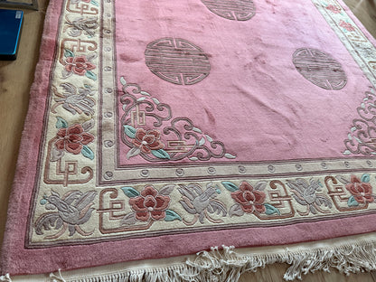 Vintage Art Deco tapijt in warm roze – 330 × 215 cm