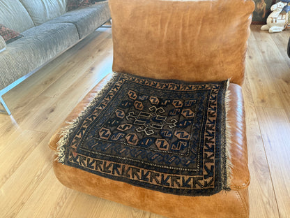 Klein Kaukasisch tapijt – ca. 68 × 63 cm. Zuidelijke Kaukasus, ca. 1900–1930