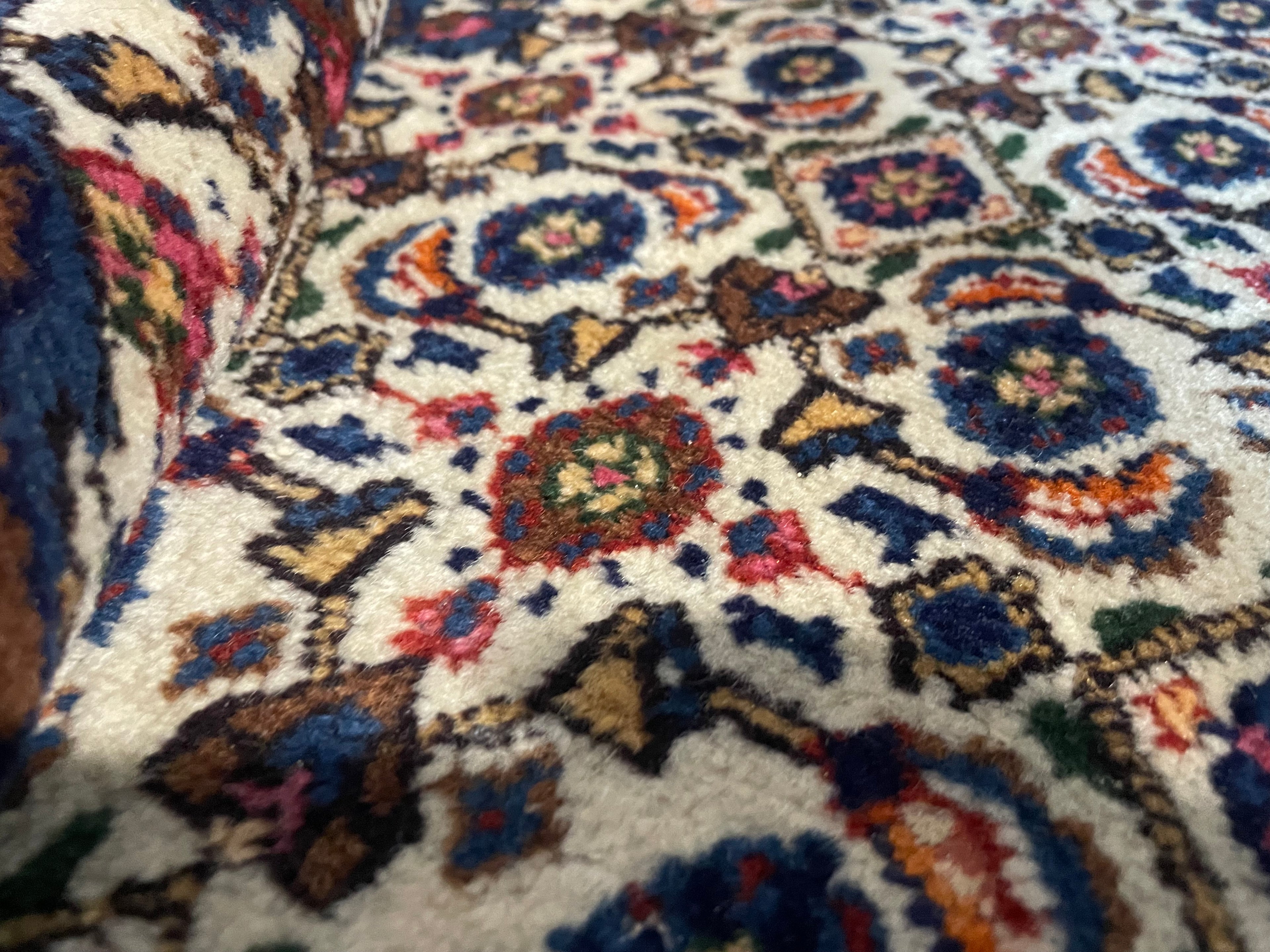 Handgeknoopt Oosterse Moud stijl tapijt – ca. 255 × 198 cm