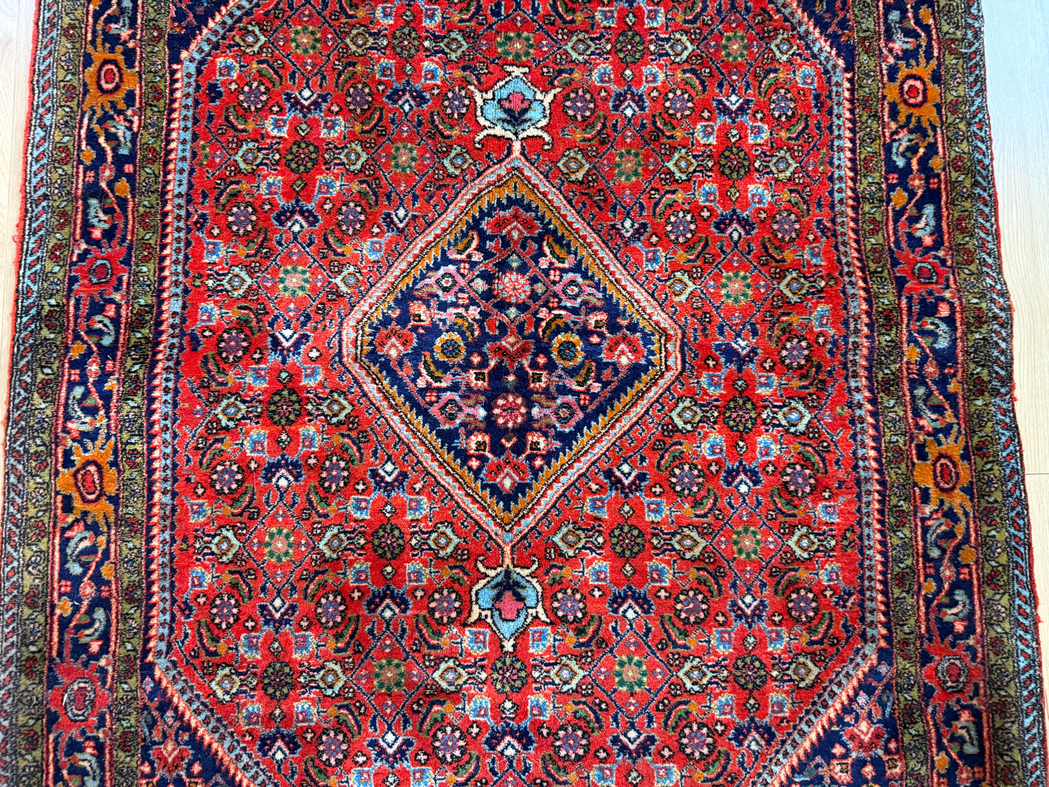 Vintage klassiek handgeknoopt tapijt – ca. 192 × 106 cm