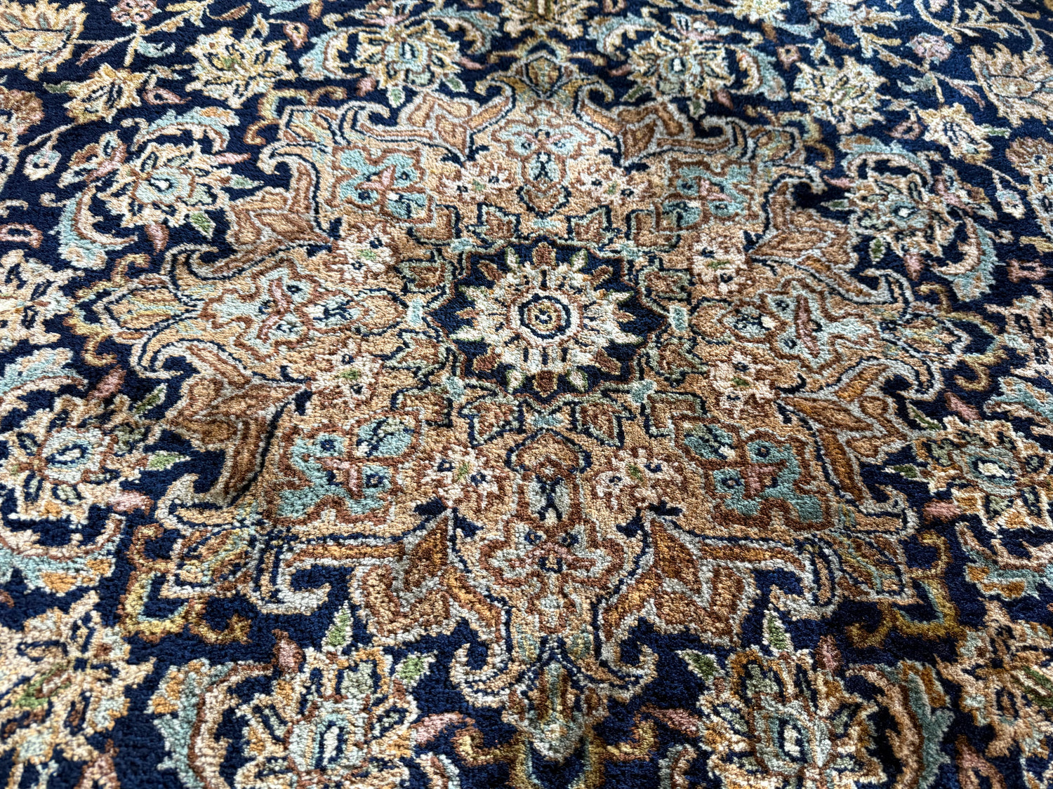 Handgeknoopt tapijt 304 × 202 cm – Kashan stijl – blauw veld