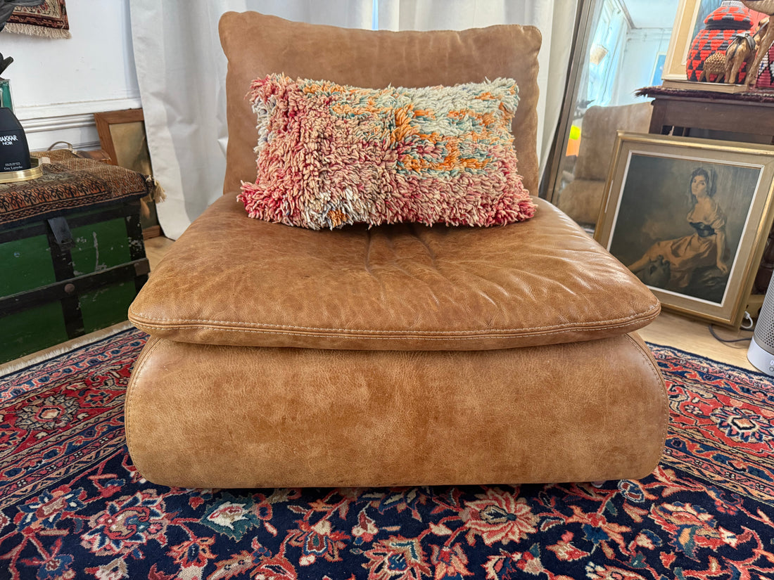 Handgemaakt kussen van een vintage Marokkaans tapijt – ca. 50 × 30 cm