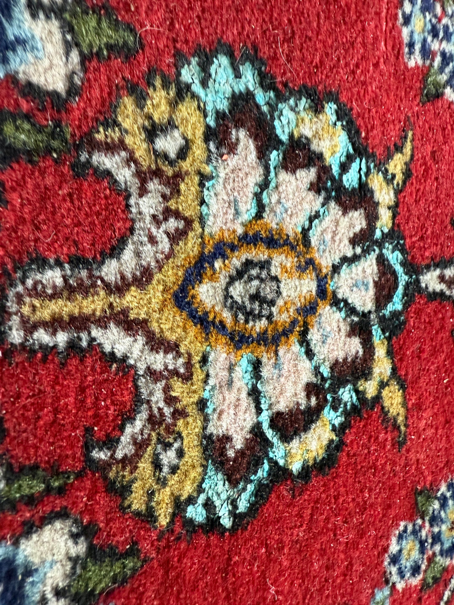 Vintage handgeknoopt wollen tapijt met vogels en gazellen – ca. 222 × 140 cm