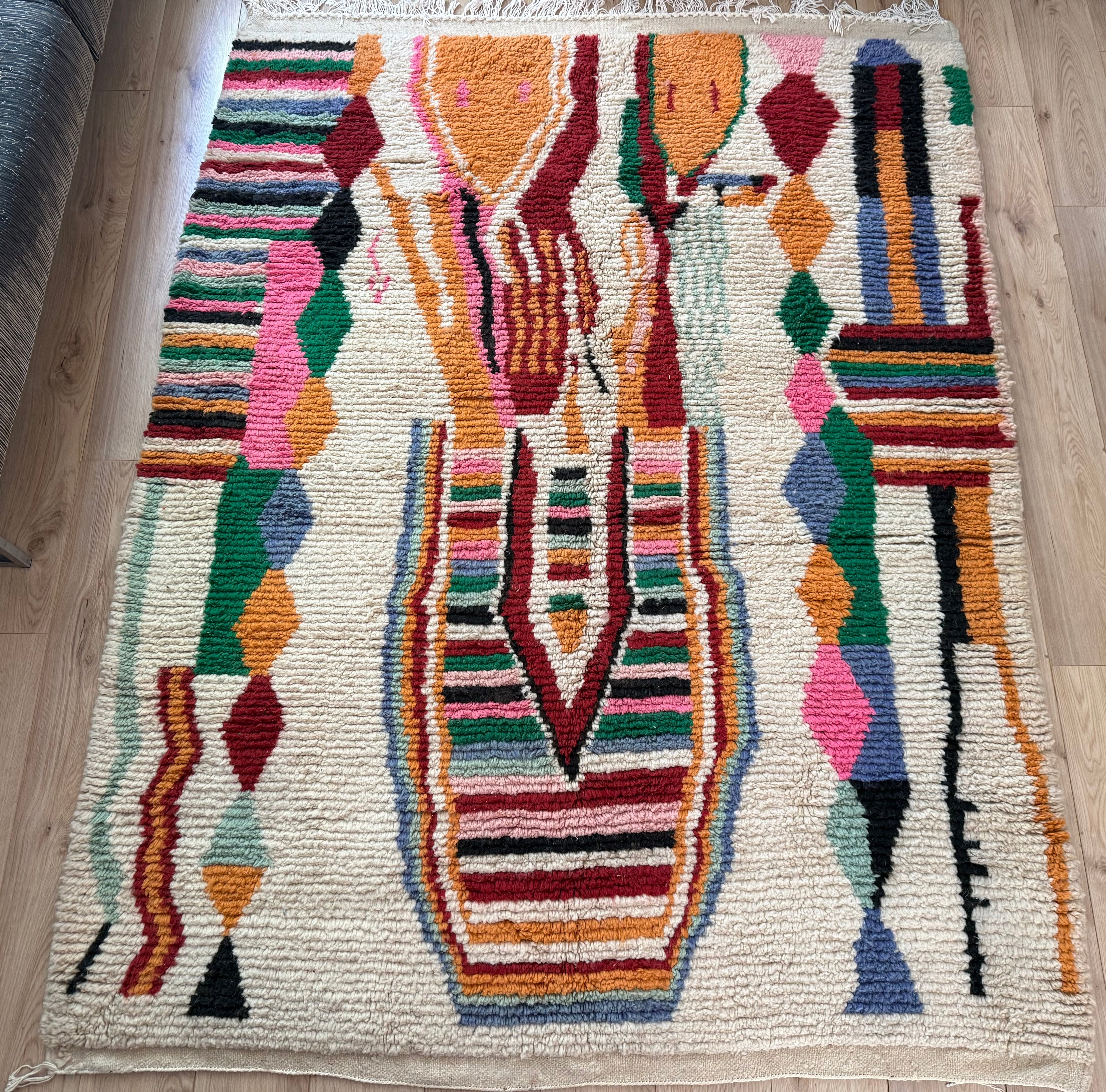 Handgeknoopt Marokkaans Azilal tapijt – 246 × 182 cm