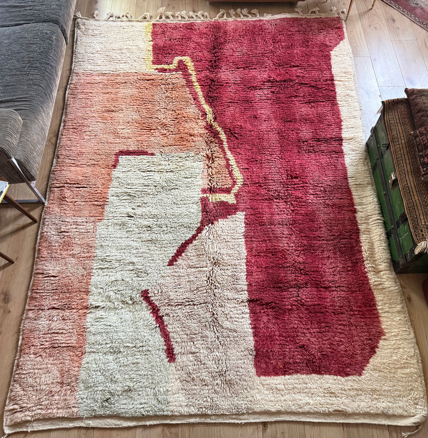 Vintage hand-knotted Moroccan rug – 291 × 203 cm