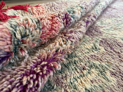 Vintage high-pile wool rug in soft pastel tones – 222 × 184 cm