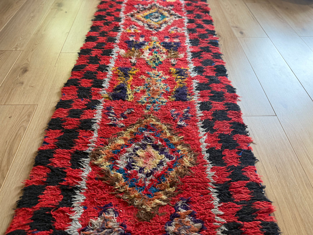 Handgeknoopt vintage tapijt – Boucherouite loper – ca. 295 × 85 cm