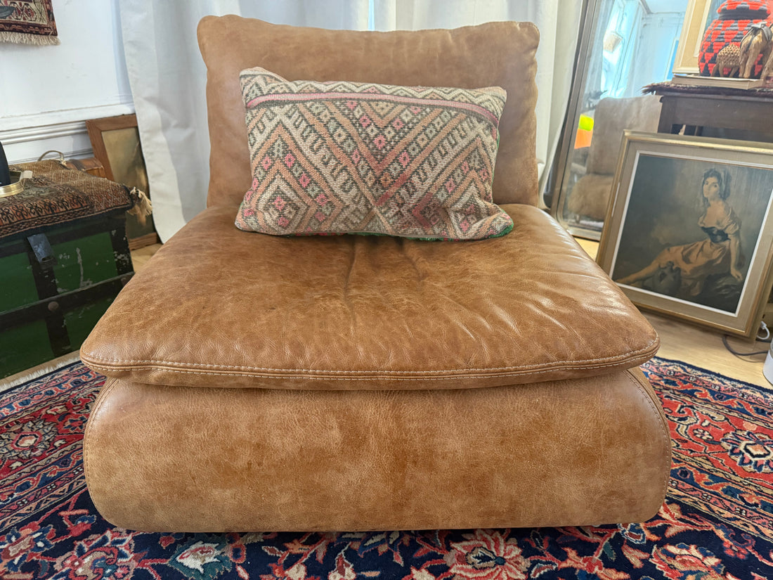 Coussin fait main en tapis marocain vintage – env. 60 × 40 cm