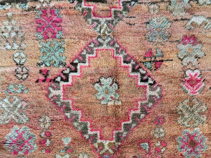 Vintage handgeknoopt tapijt – warm pastel &amp; roze – ca. 303 × 182 cm