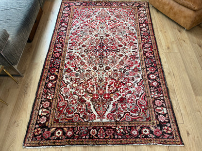 Tapete clássico nó à mão com campo e medalhão em tons terrosos suaves 230 x 149 cm