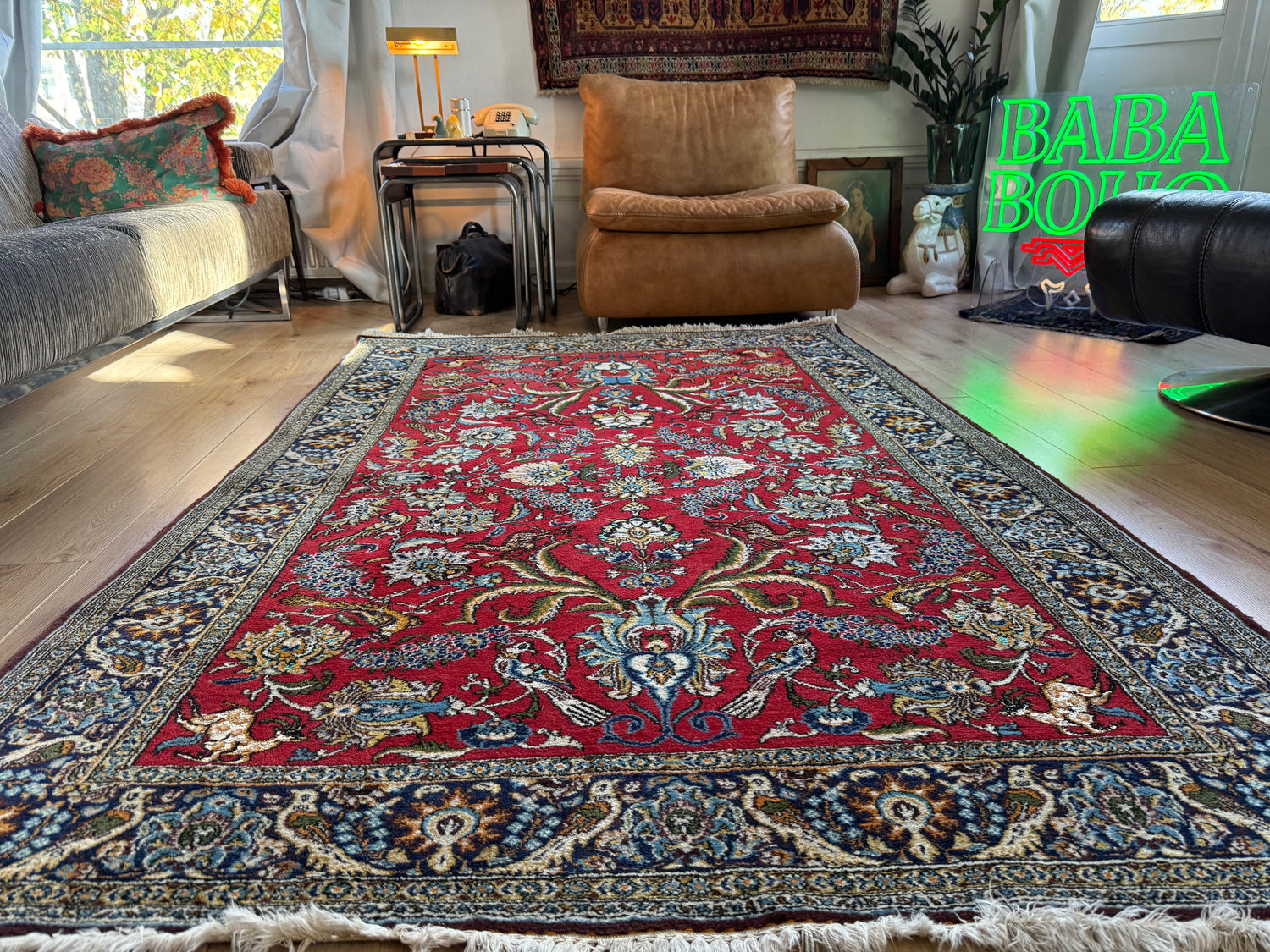 Vintage handgeknoopt wollen tapijt met vogels en gazellen – ca. 222 × 140 cm