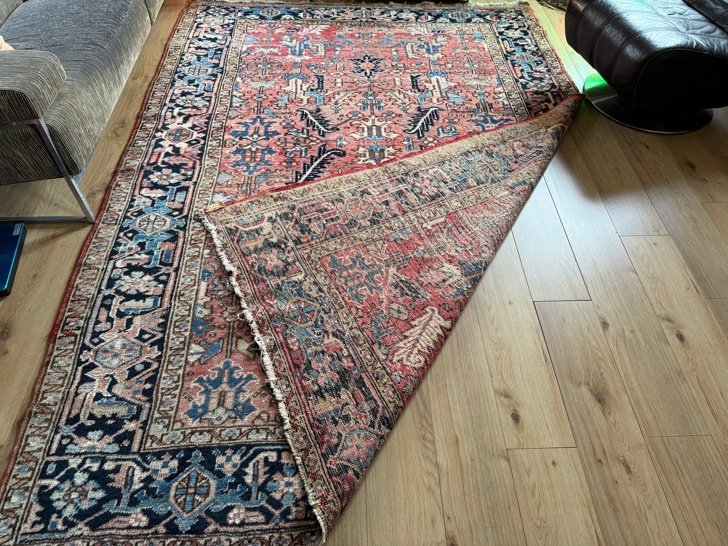 Vintage handgeknoopt tapijt in Heriz-stijl – ca. 290 × 212 cm gemaakt ca. 1940-1950