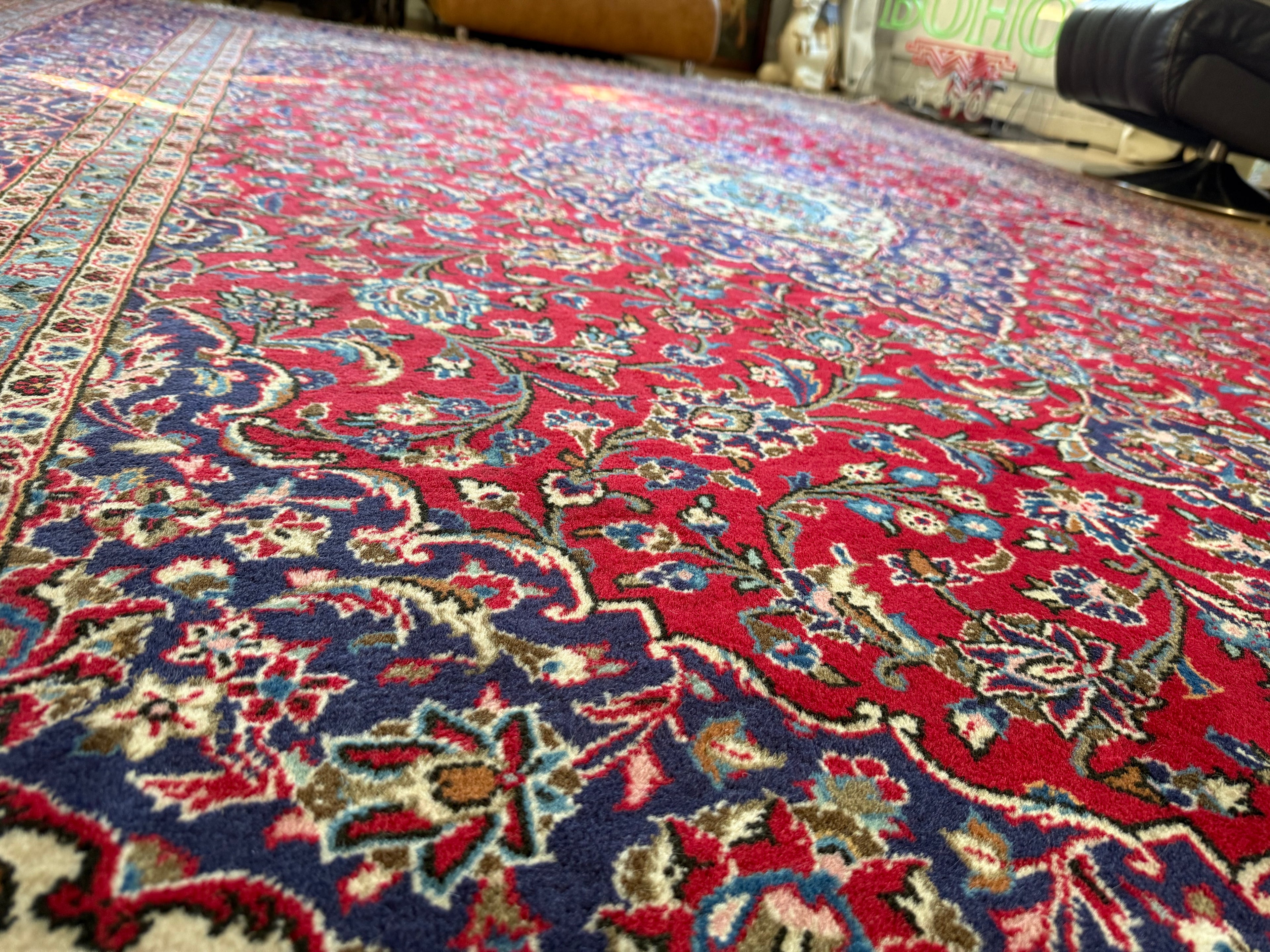 Groot handgeknoopt vintage tapijt – 352 × 247 cm