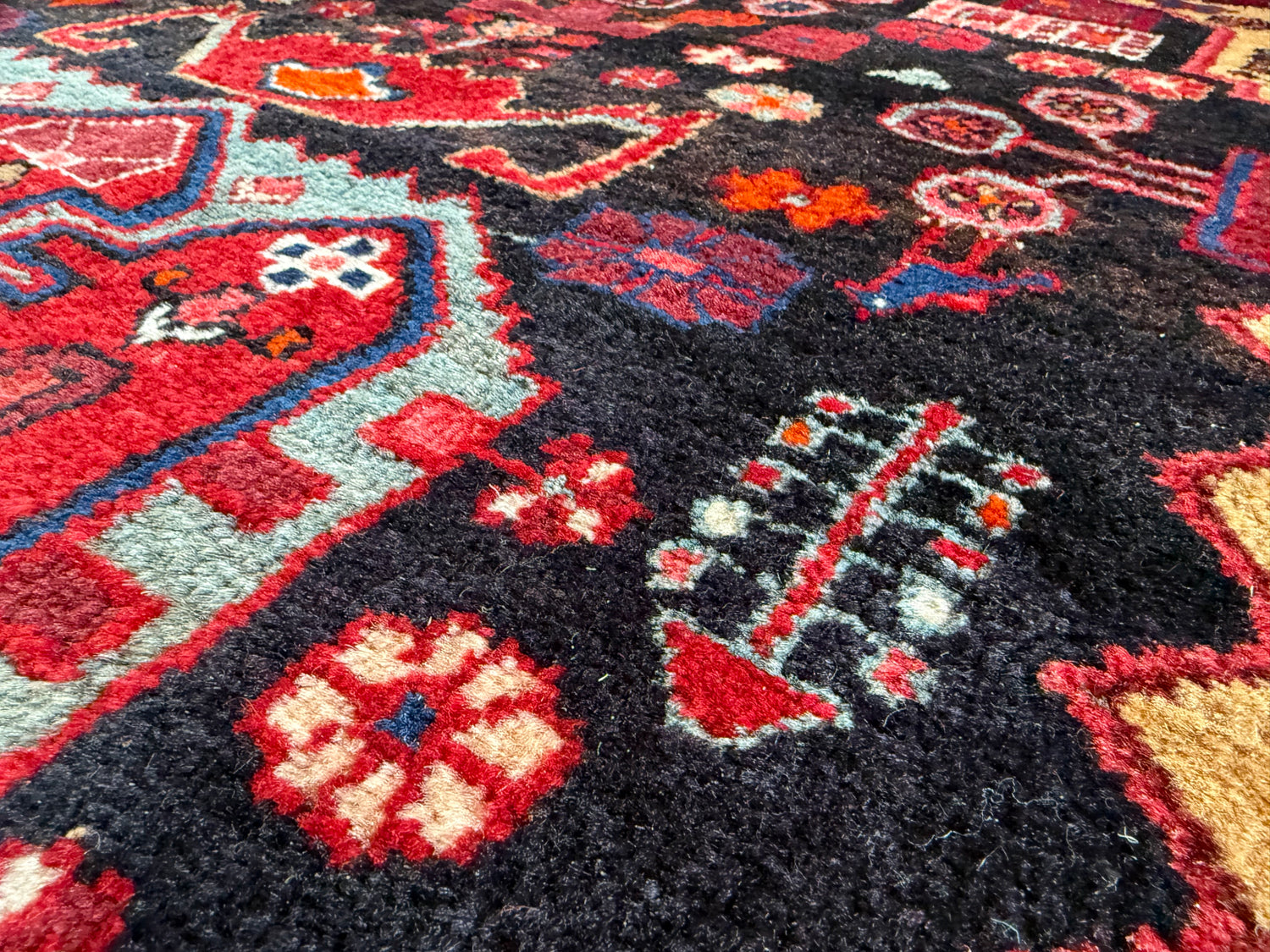 Handgeknoopt vintage tapijt – ca. 209 × 133 cm