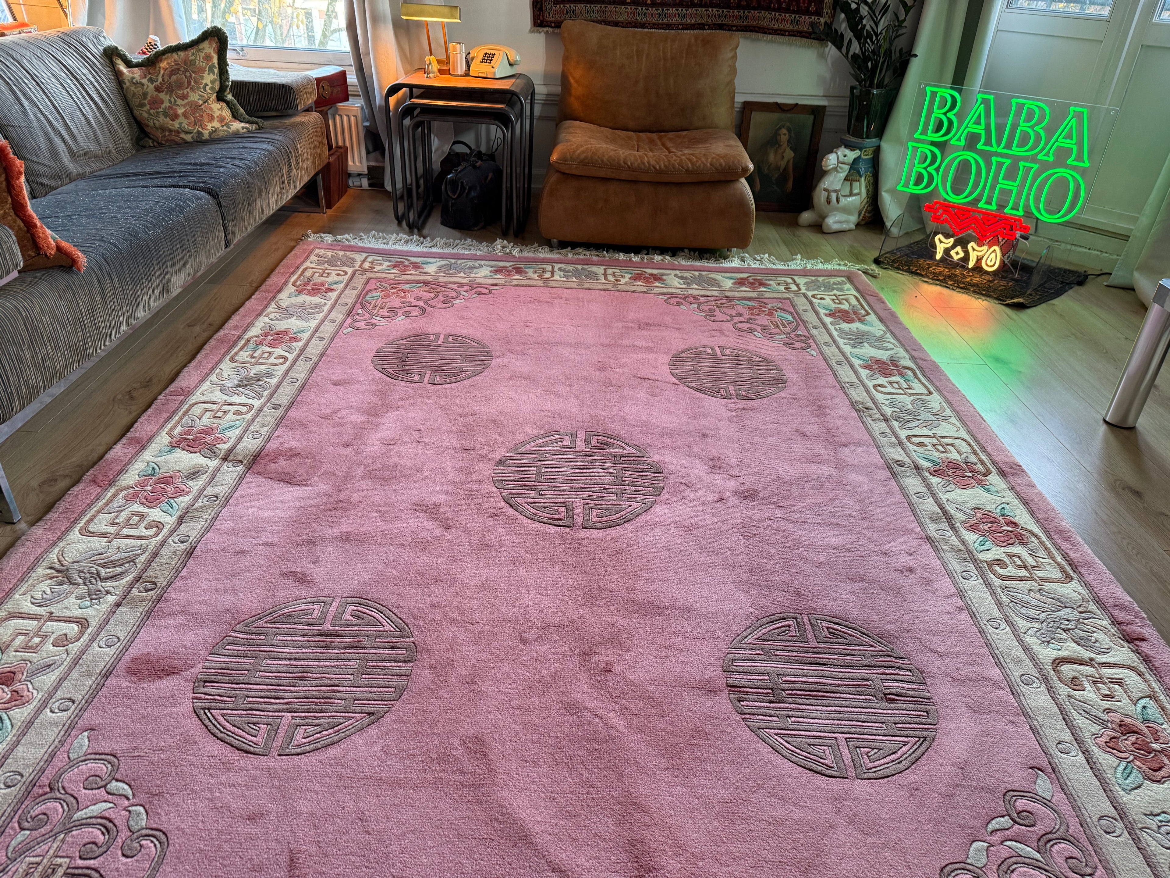 Vintage Art Deco tapijt in warm roze – 330 × 215 cm