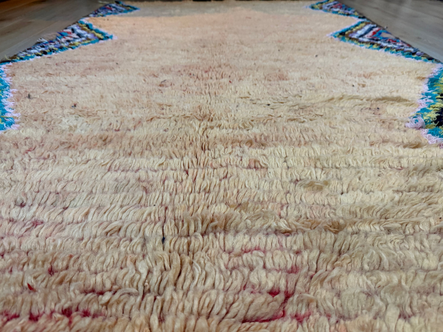 Vintage handgeknoopt Marokkaans tapijt – 370 × 204 cm