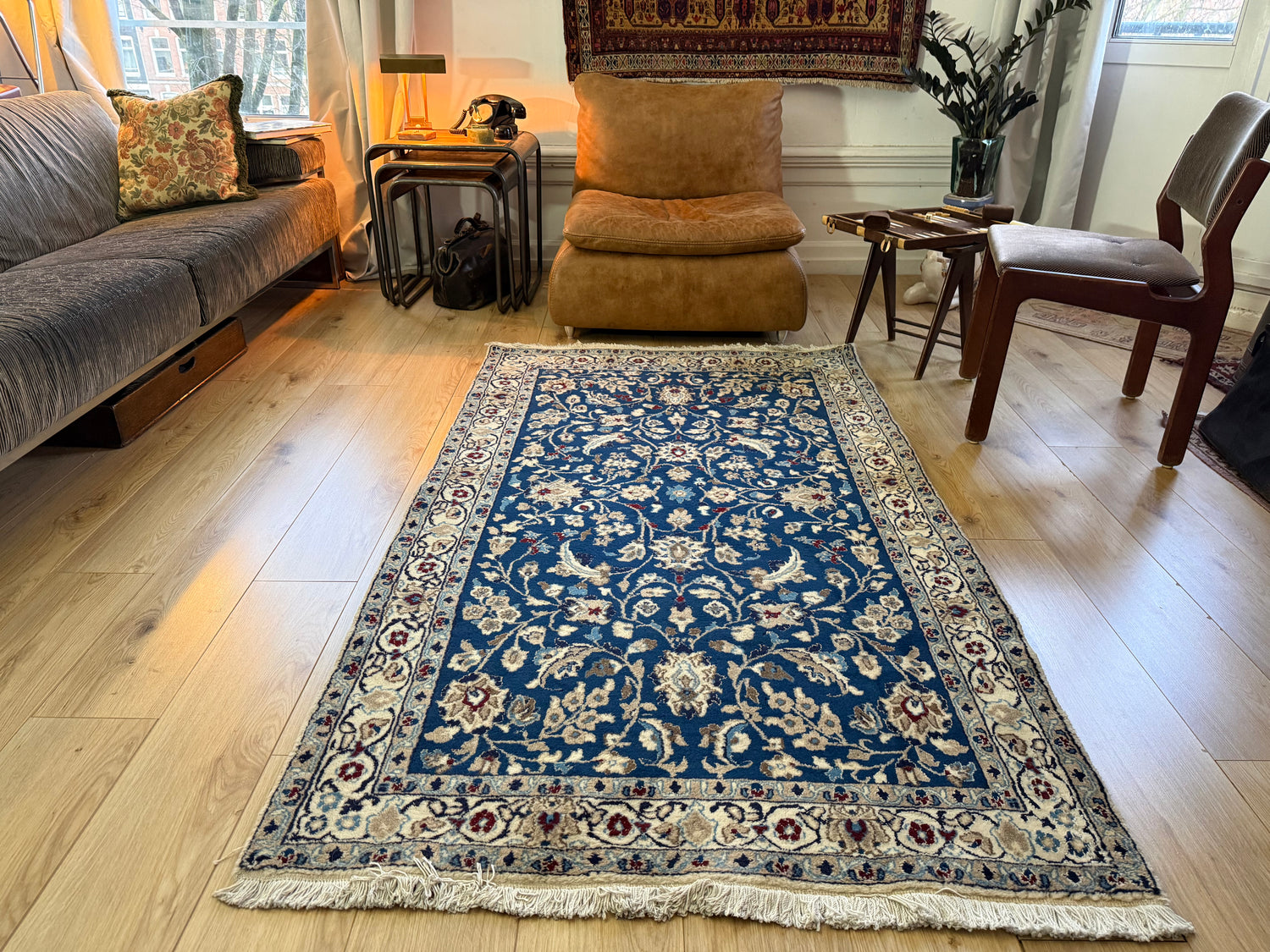 Tapete vintage feito à mão em estilo Nain – 208 × 117 cm