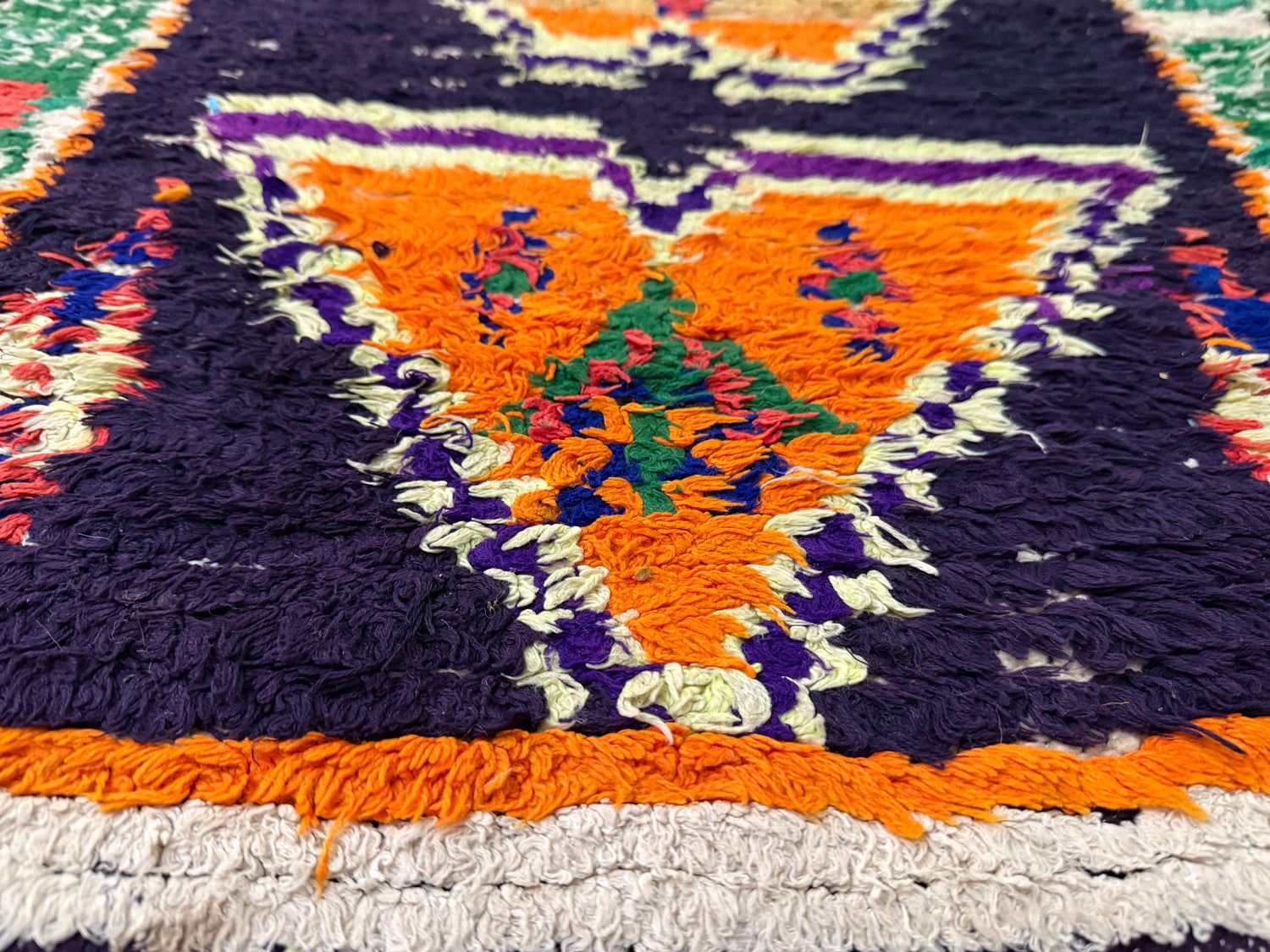 Handgeweven Berber loper uit Marokko – ca. 253 × 70 cm