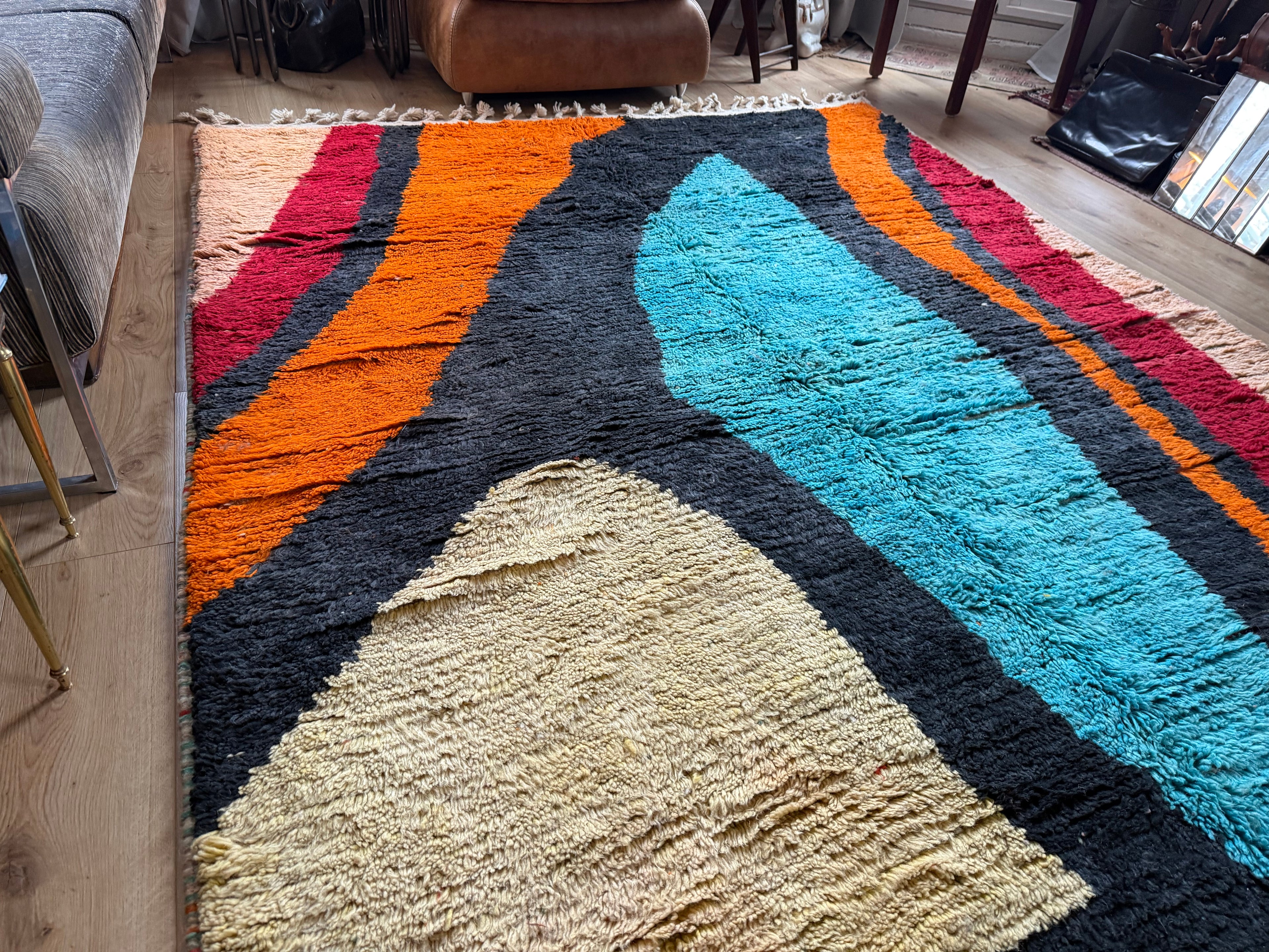 Vintage Moroccan Postmodern Rug 1980s Abstract Design – 332 × 205 cm