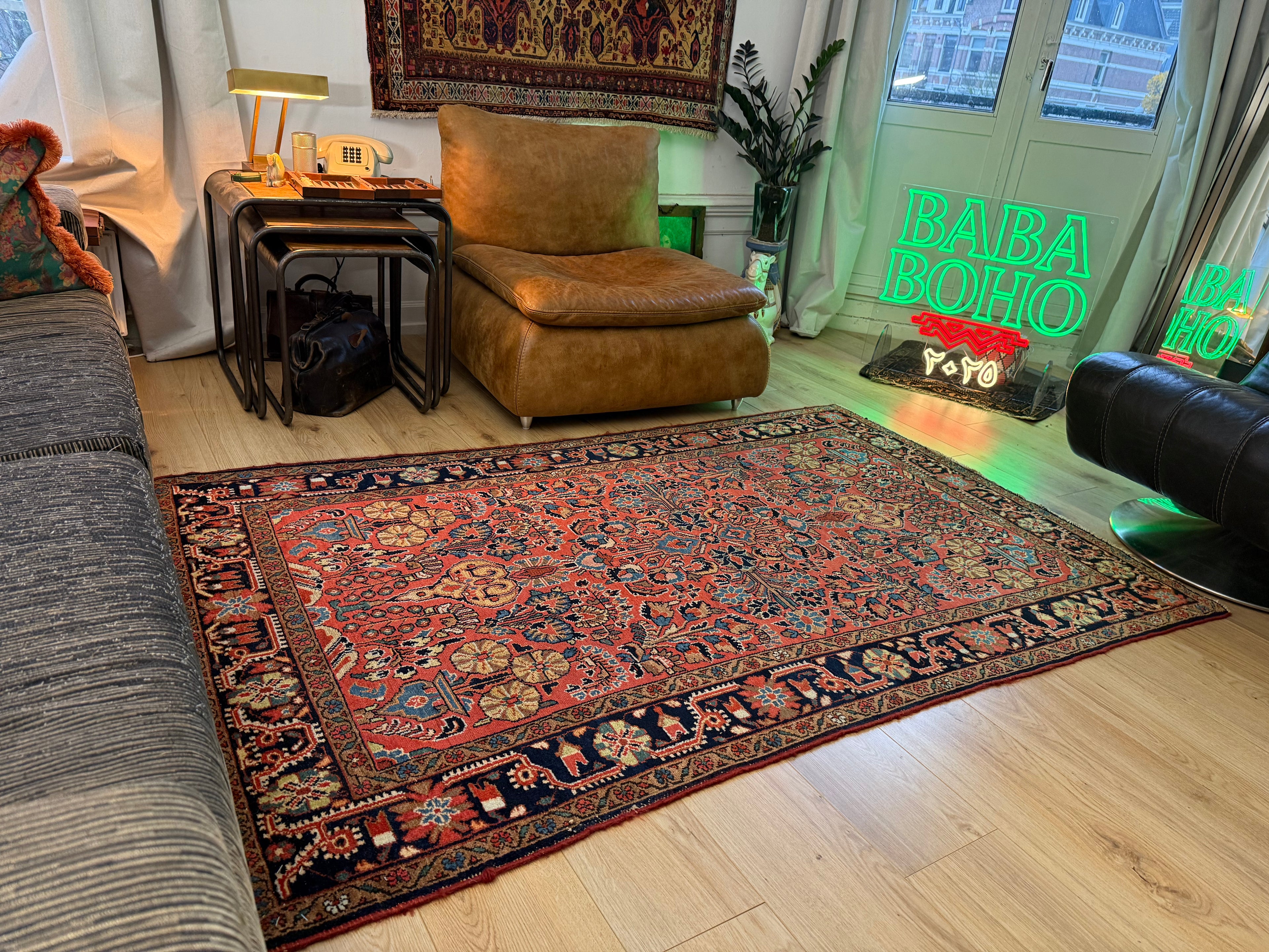 Warm rood Sarouk tapijt – 203 × 125 cm – florale elegantie