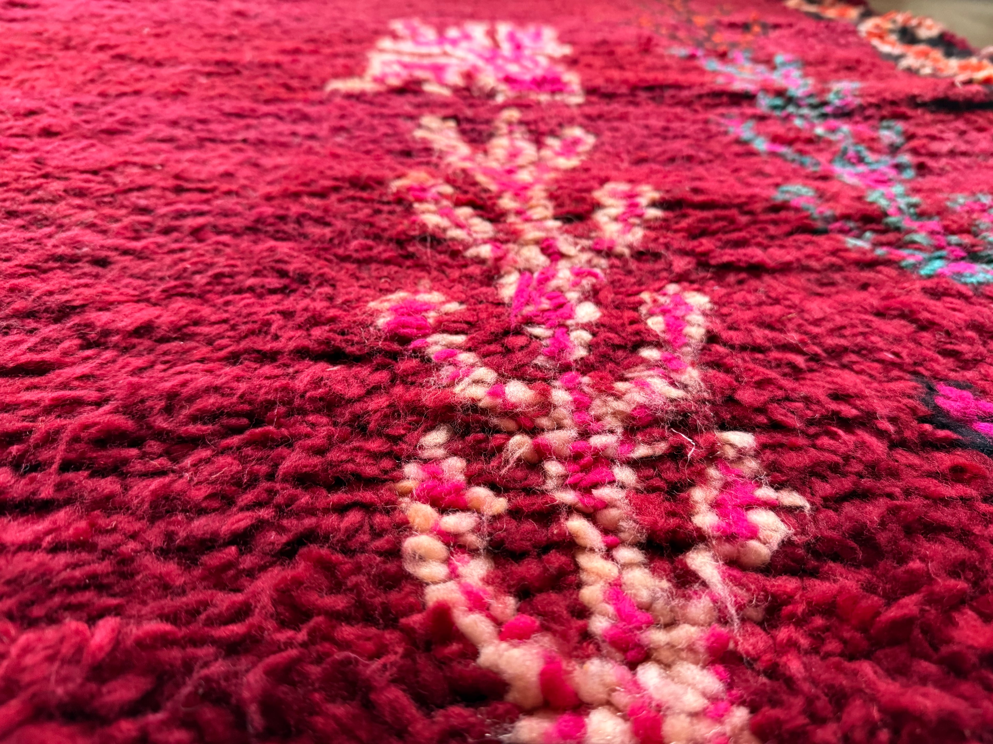 Handgeknoopt vintage Berber tapijt – 315 × 222 cm