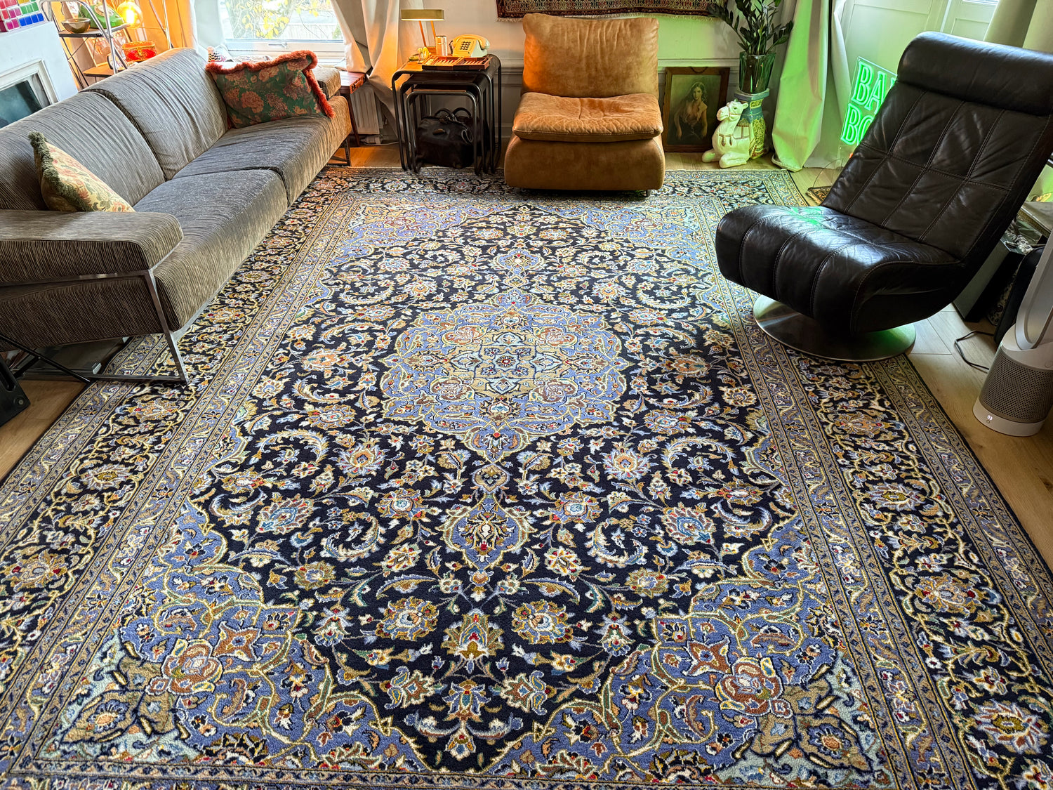 XL vintage medaillon tapijt in nachtblauw &amp; lichtblauw – ca. 408×295 cm