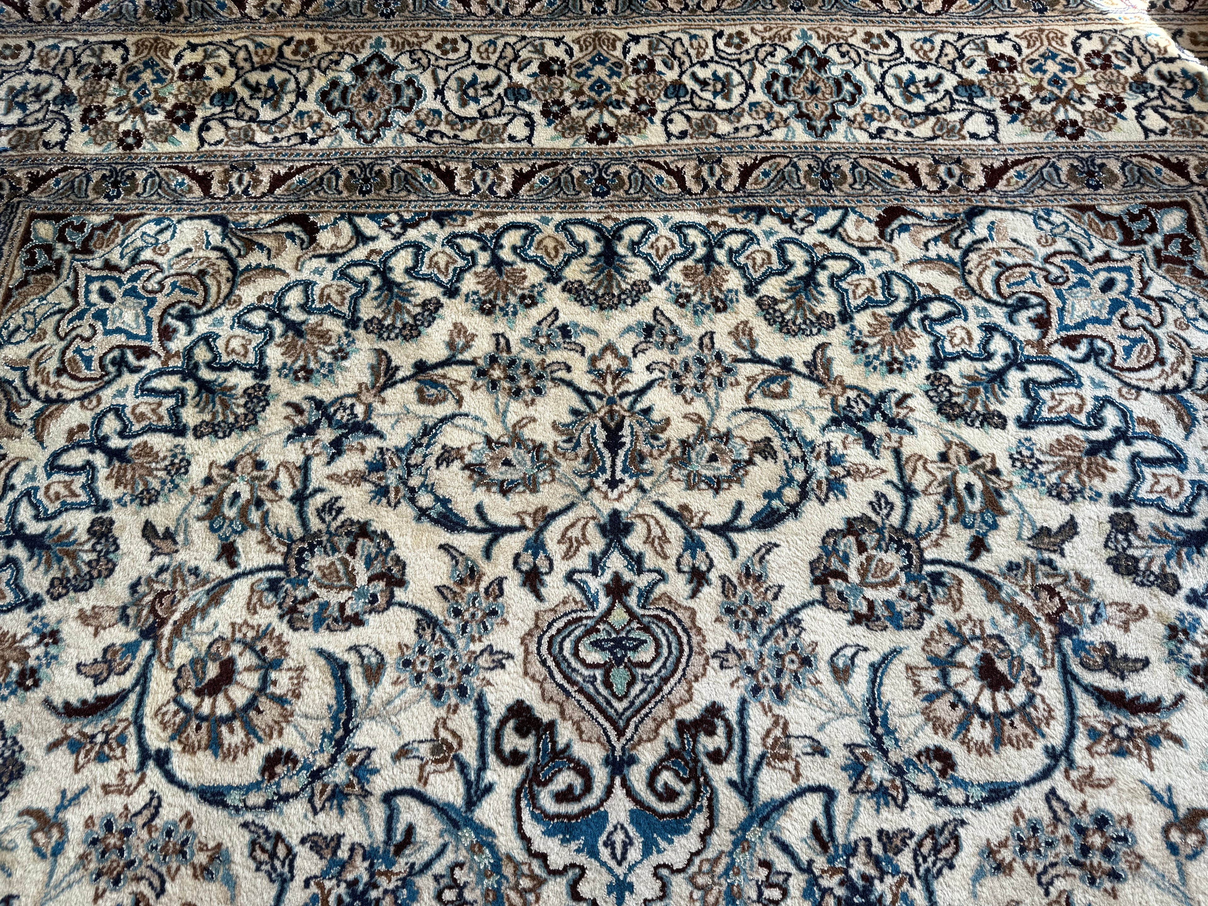 Hand-knotted vintage oriental Nain rug – approx. 245 × 345 cm