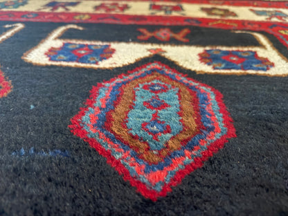 Antiek tribaal handgeknoopt tapijt – 217 × 140 cm