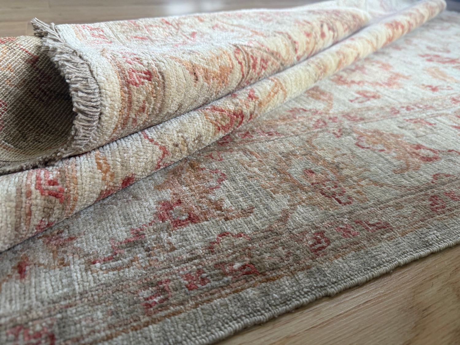 Handgeknoopt vintage tapijt – zand &amp; oudroze | Ziegler-stijl, 188 × 127 cm