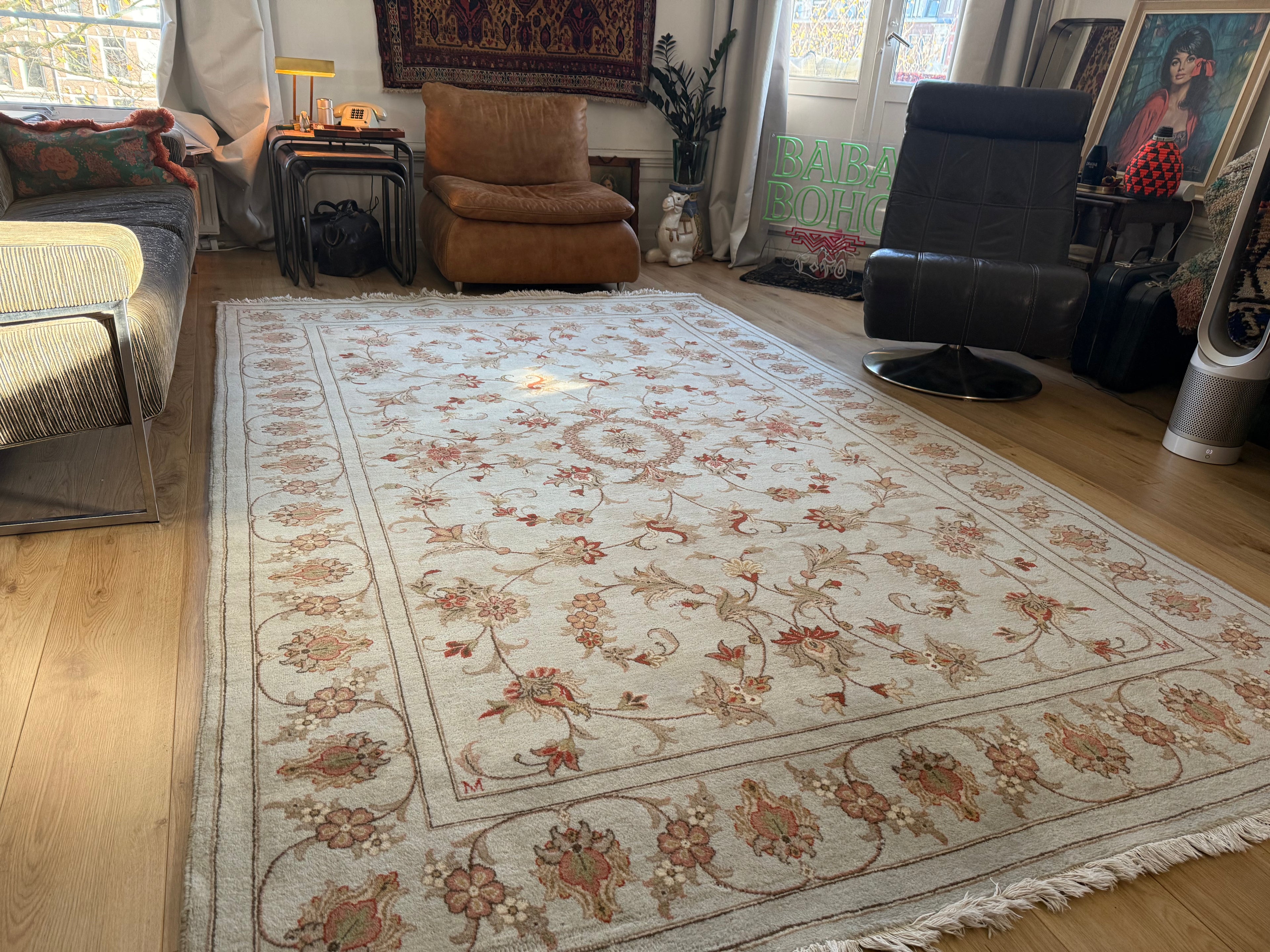 Authentiek handgeknoopt tapijt – licht pastel &amp; florale elegantie – ca. 305 × 197 cm