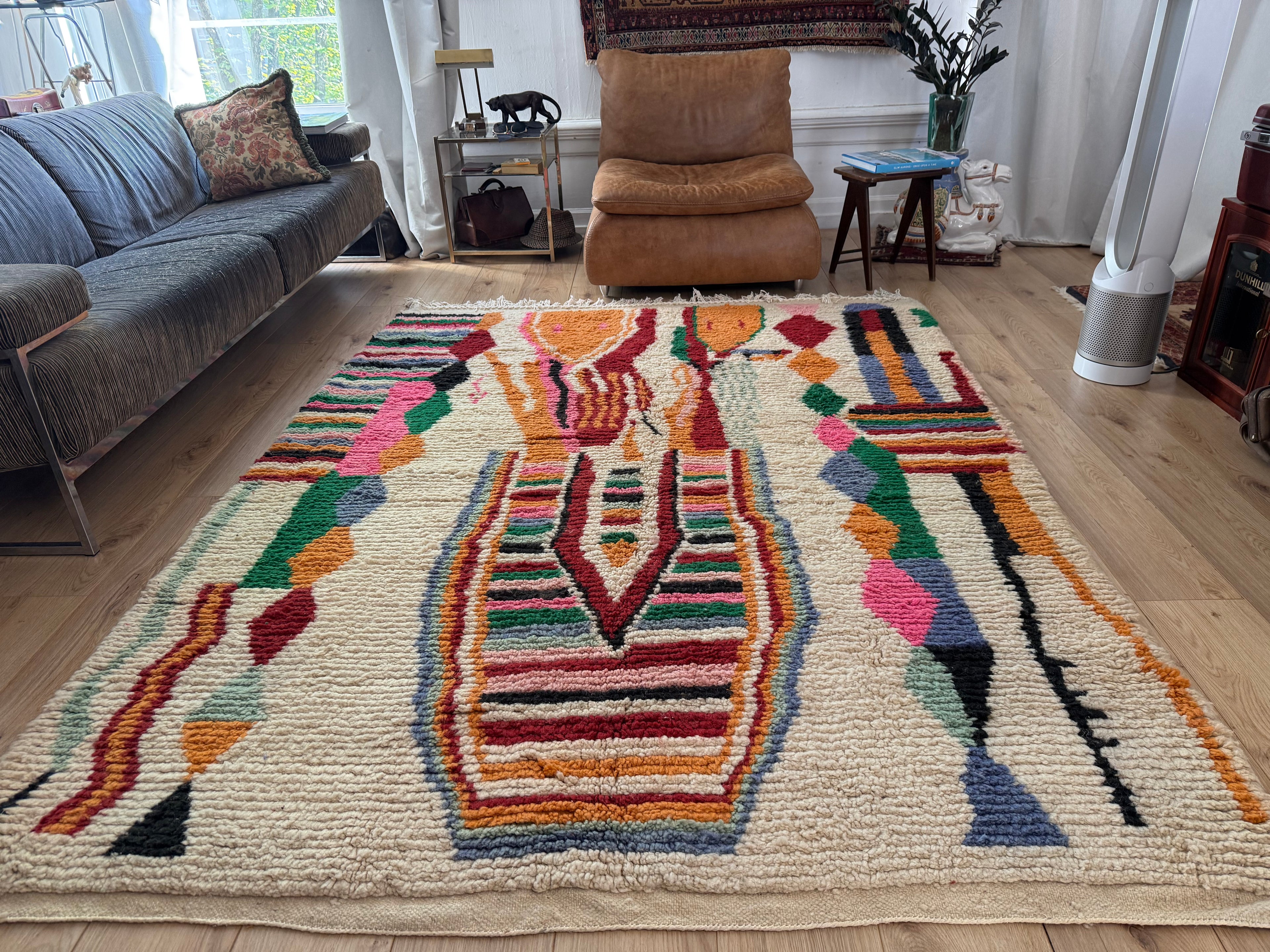 Handgeknoopt Marokkaans Azilal tapijt – 246 × 182 cm