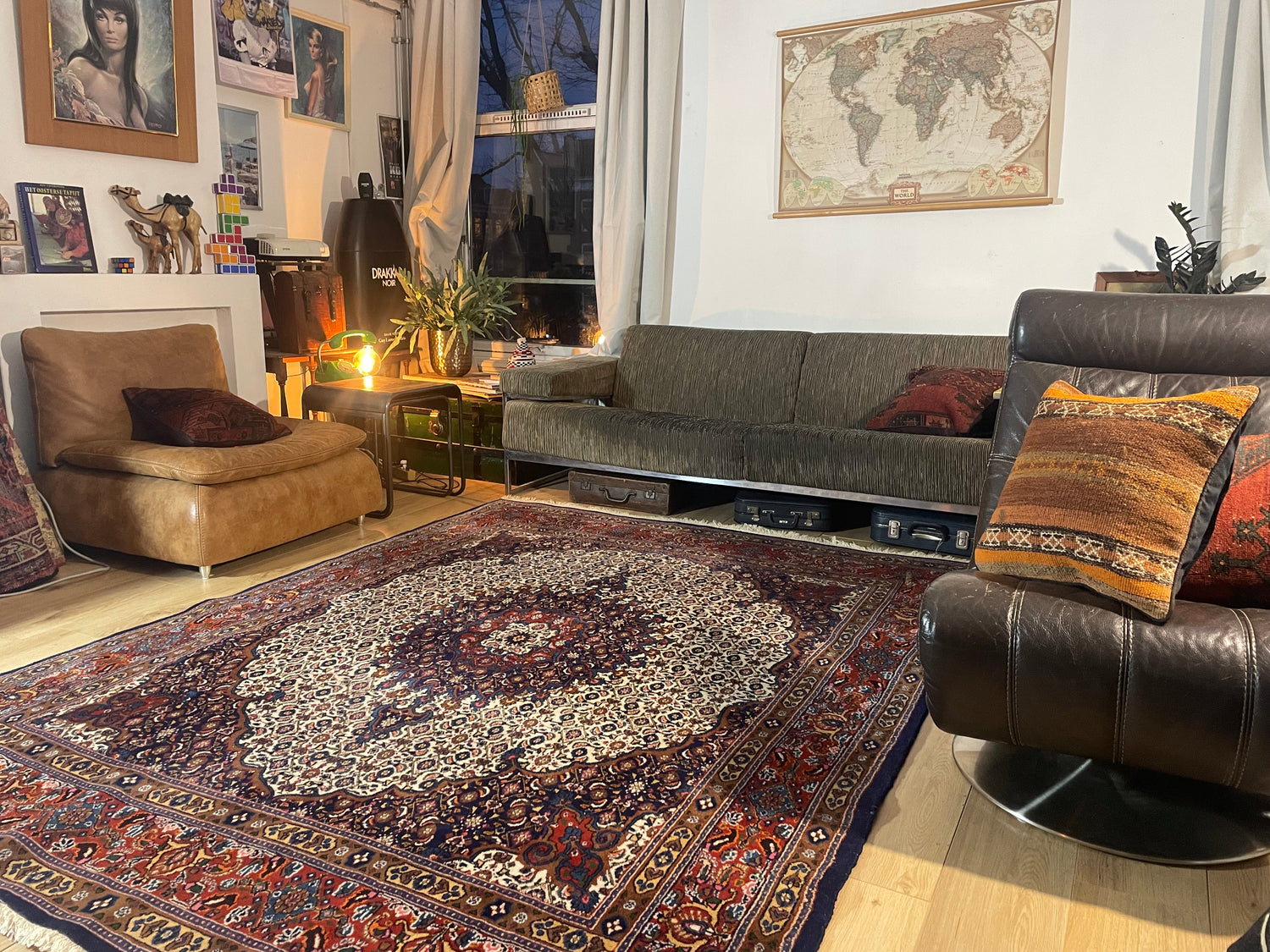 Handgeknoopt Oosterse Moud stijl tapijt – ca. 255 × 198 cm