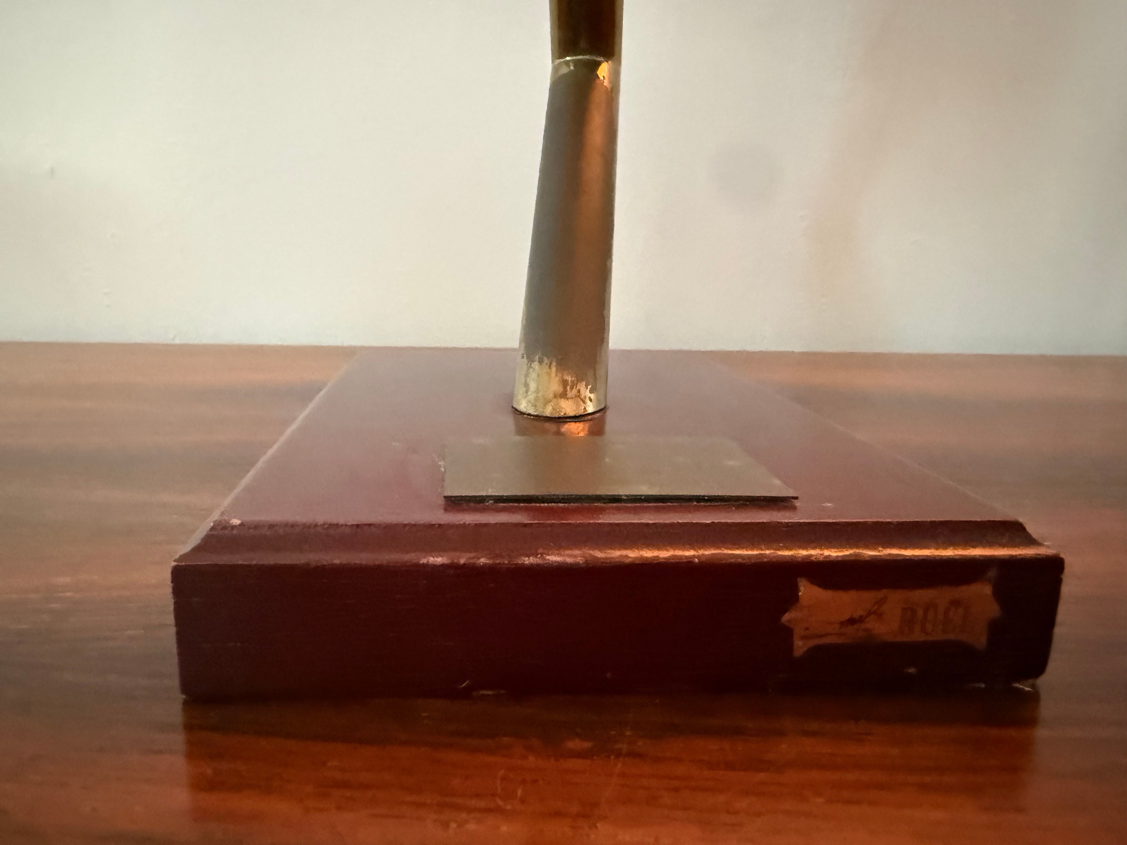 Troféu vintage de basquetebol – objeto escultórico de 1987