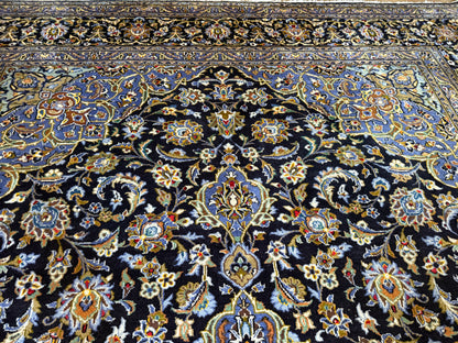 XL vintage medaillon tapijt in nachtblauw &amp; lichtblauw – ca. 408×295 cm