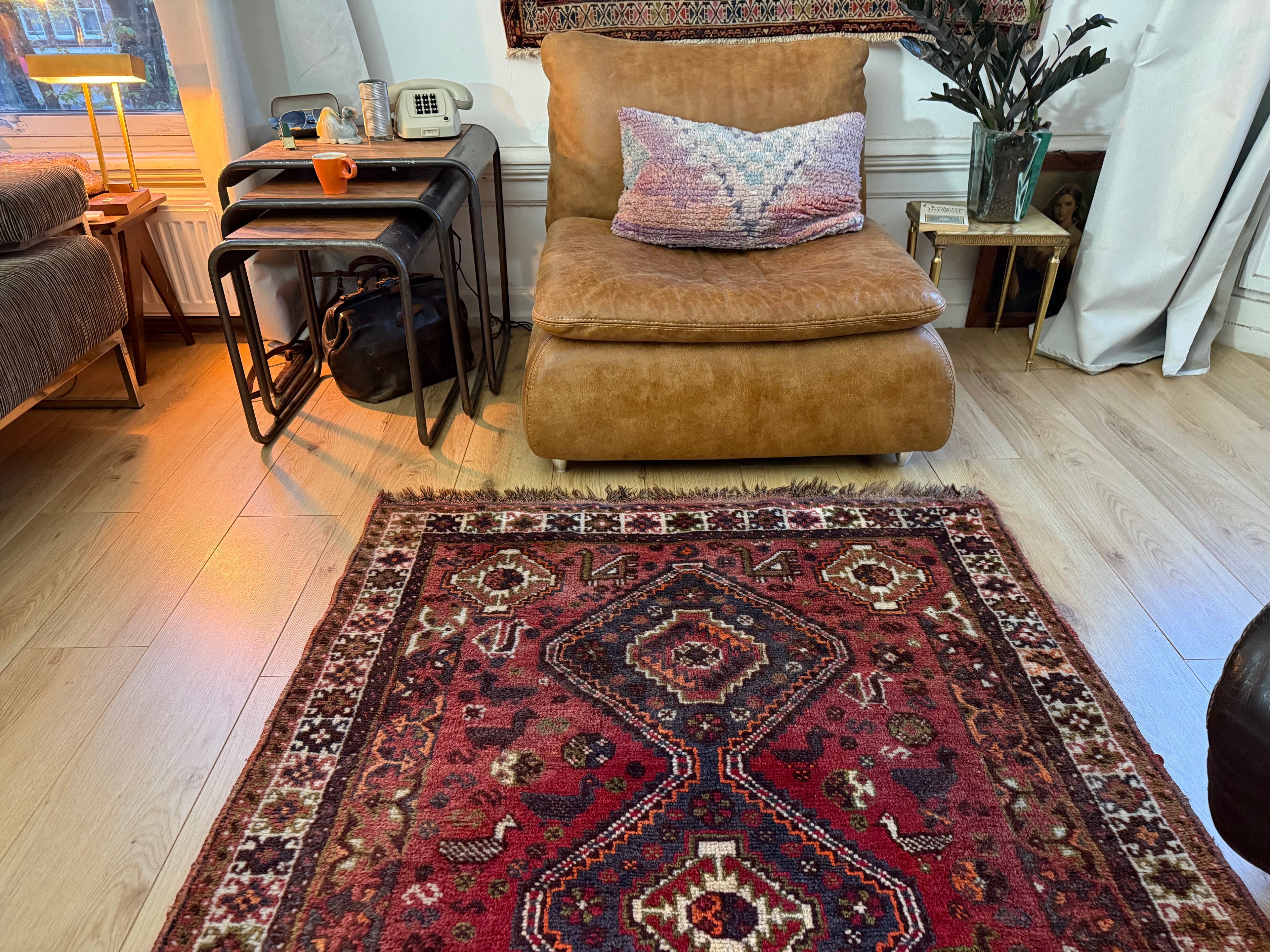 Handgeknoopt vintage oosters tapijt – 182 × 120 cm