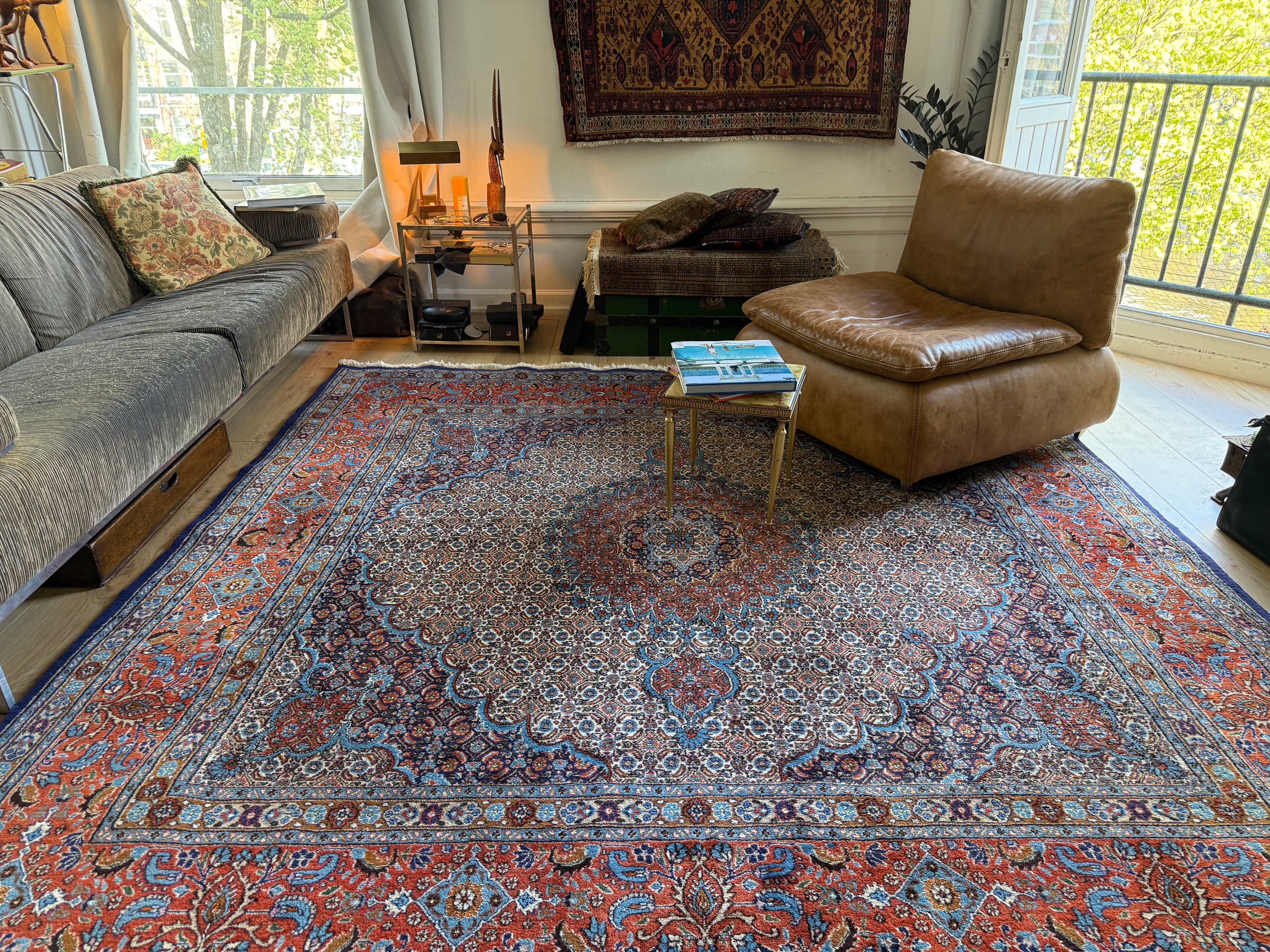 Handgeknoopt klassiek medaillon tapijt, ( vierkant ) rijk rood &amp; blauw – 253 × 246 cm