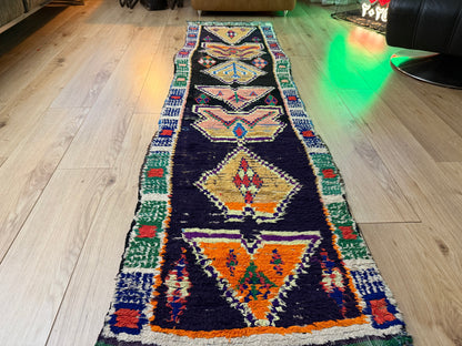 Handgeweven Berber loper uit Marokko – ca. 253 × 70 cm
