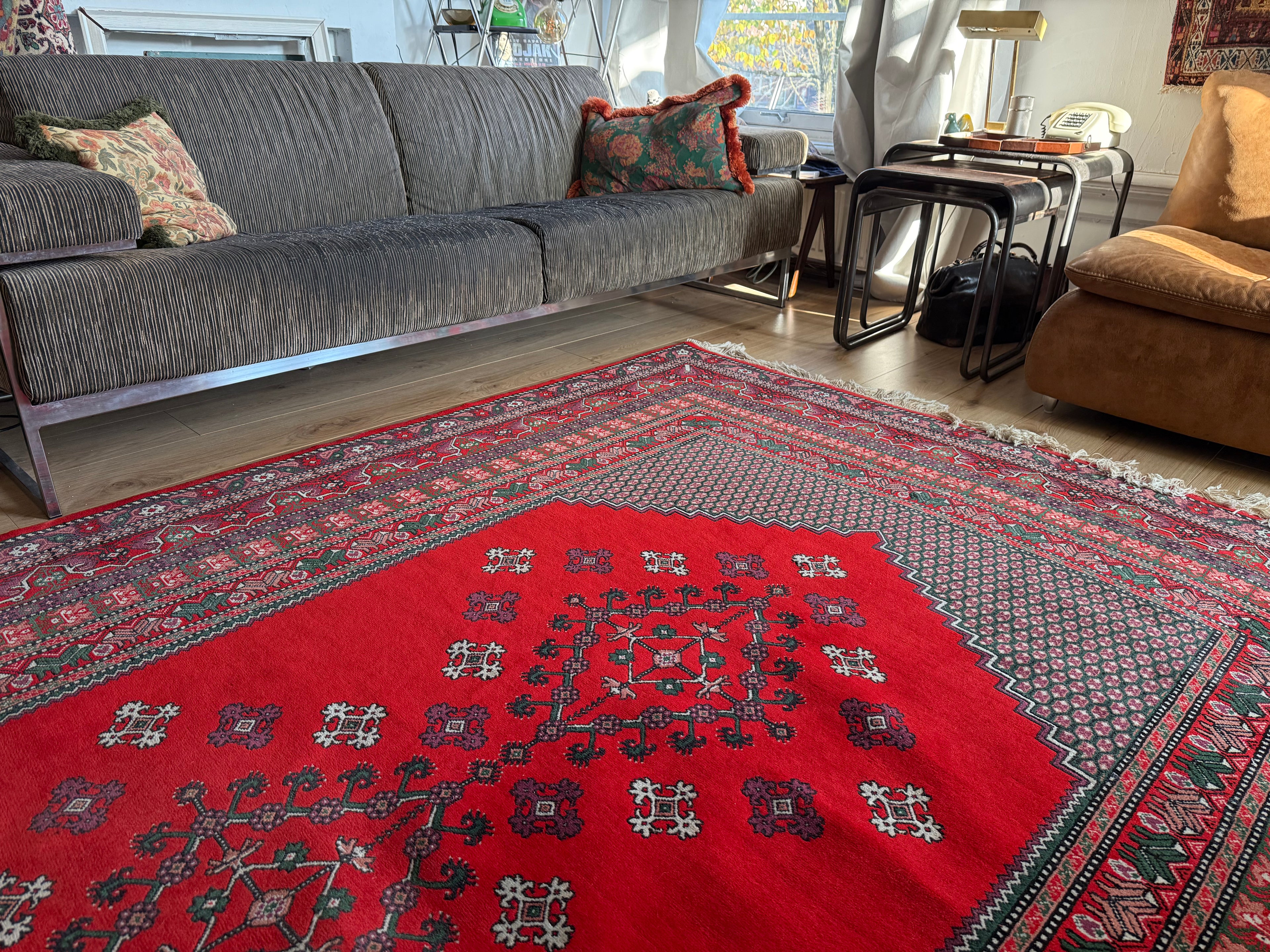 Handgeknoopte oosters vintage tapijt met florale medaillonstructuur – ca. 291 × 202 cm