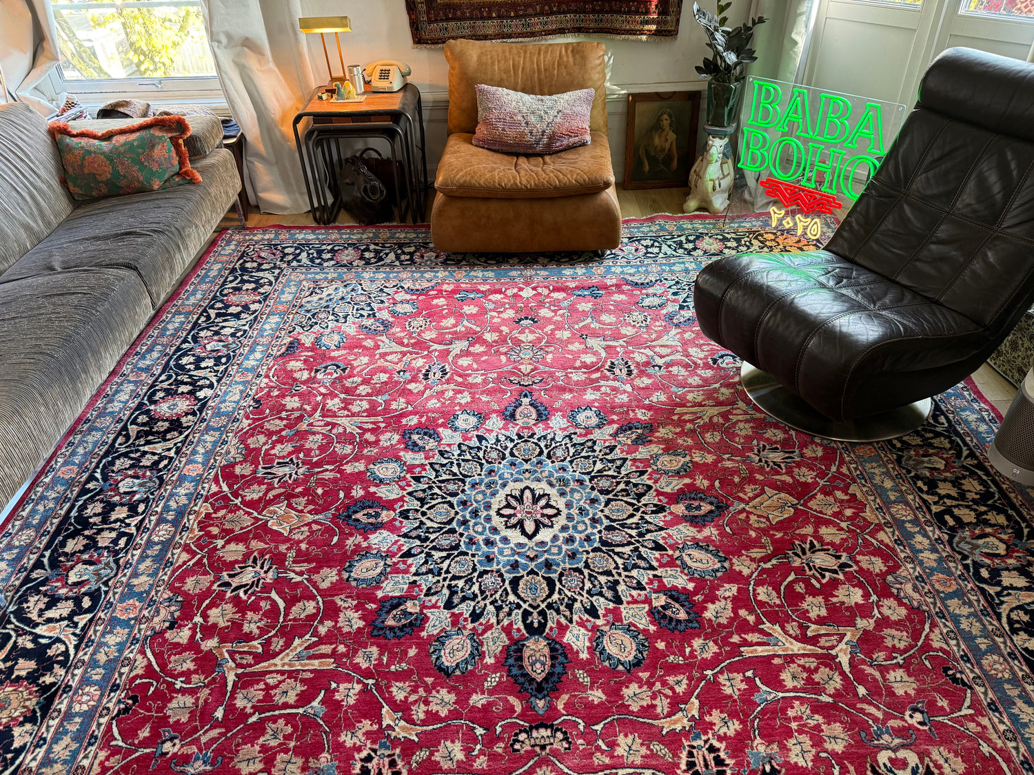 Groot handgeknoopt vintage vloerkleed met medaillon – 400×302 cm