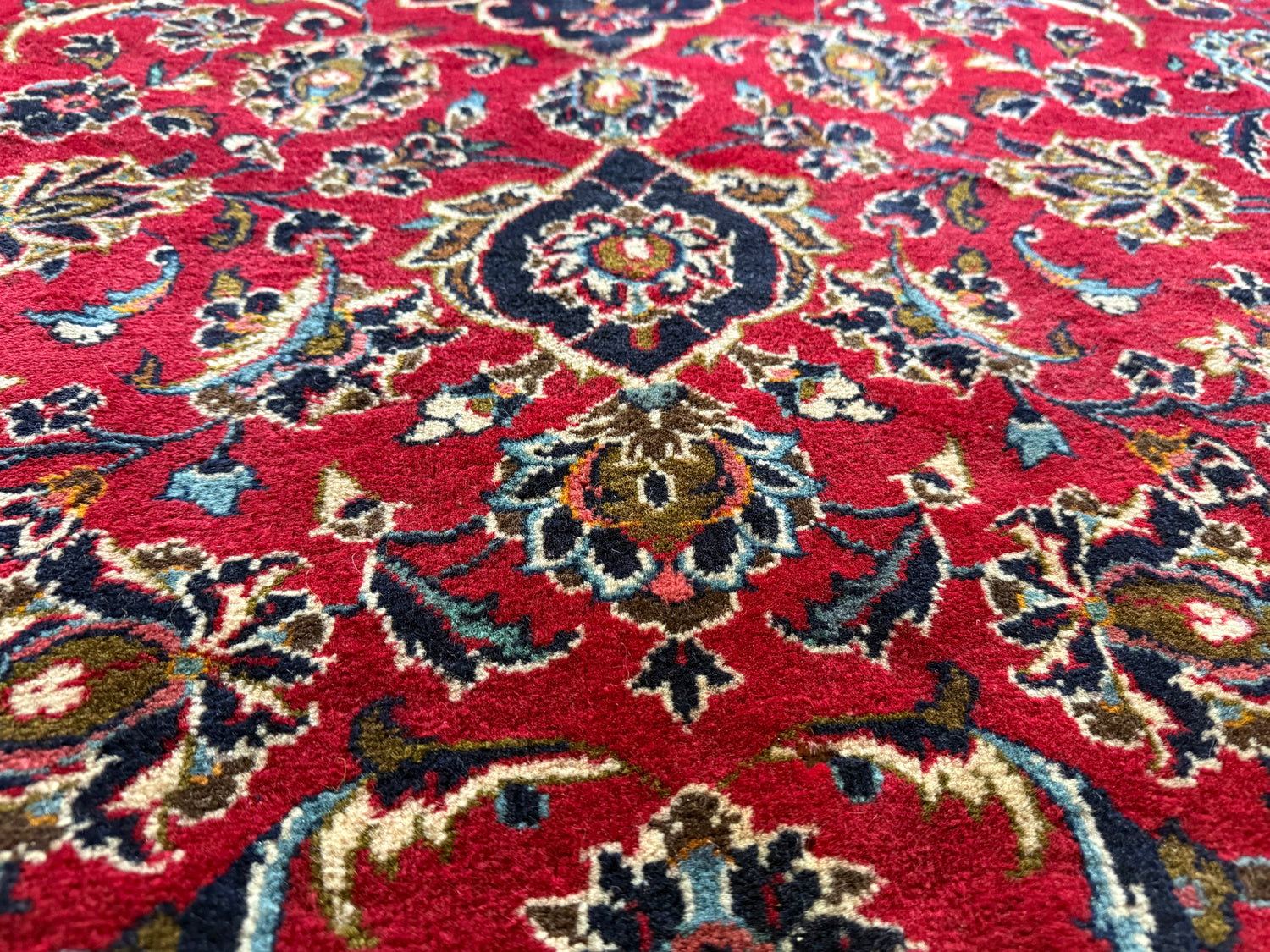 Tapete vintage nó à mão estilo Kashan – 312 × 202 cm