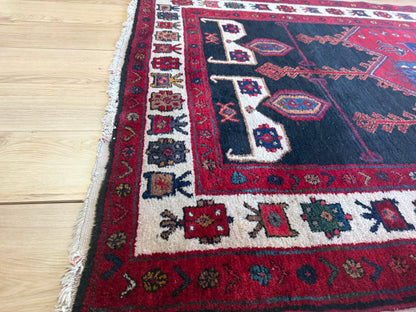 Antiek tribaal handgeknoopt tapijt – 217 × 140 cm