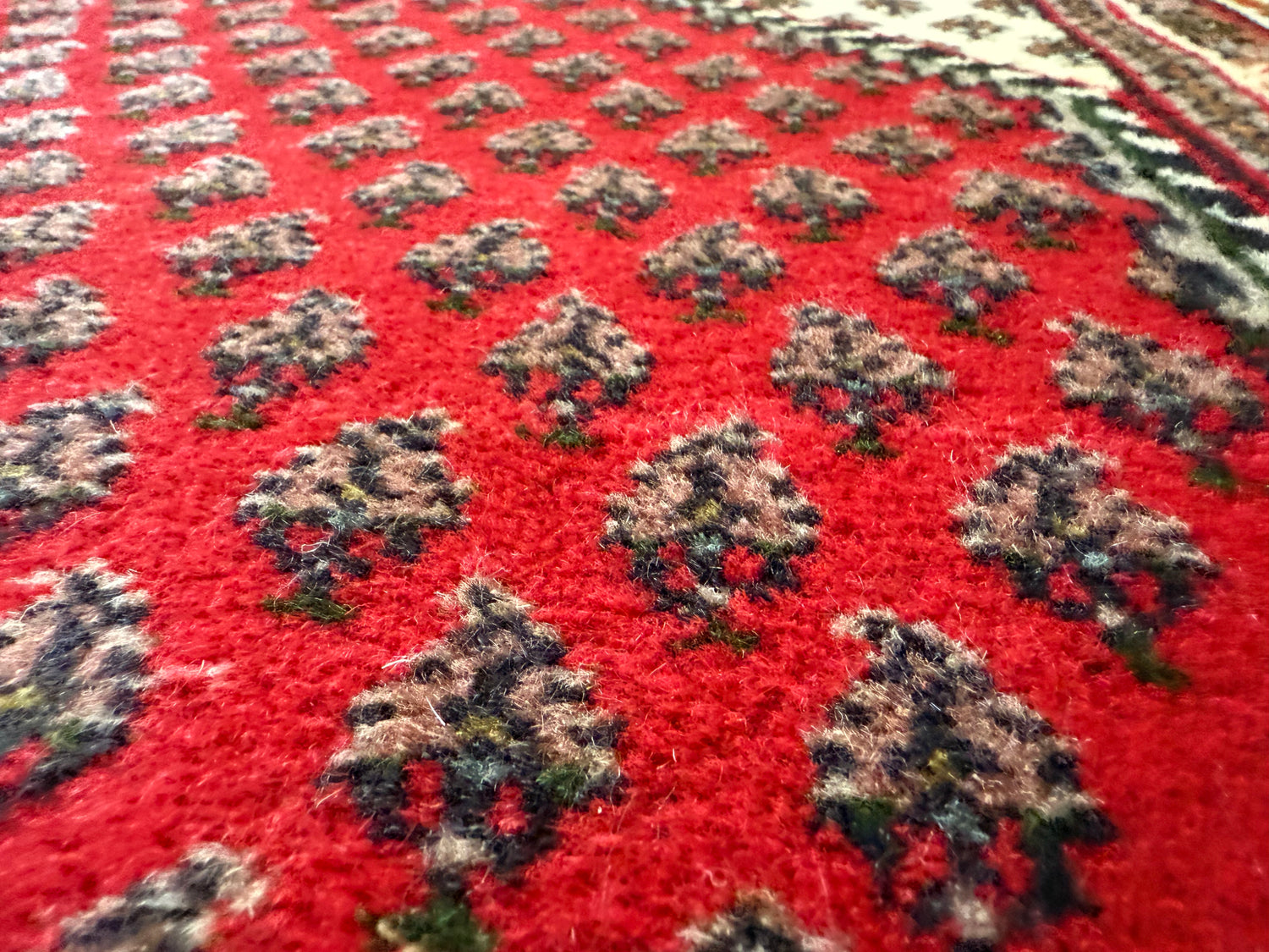 Vintage handgeknoopt vloerkleed – klassiek boteh design – ca. 192 × 125 cm