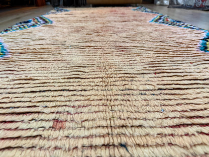 Vintage handgeknoopt Marokkaans tapijt – 370 × 204 cm