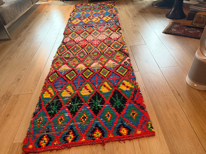 Vintage Marokkaanse loper 326 × 86 cm – kleurrijk &amp; grafisch
