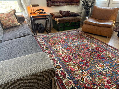 Hand-knotted Garden Design Rug – 258 × 157 cm