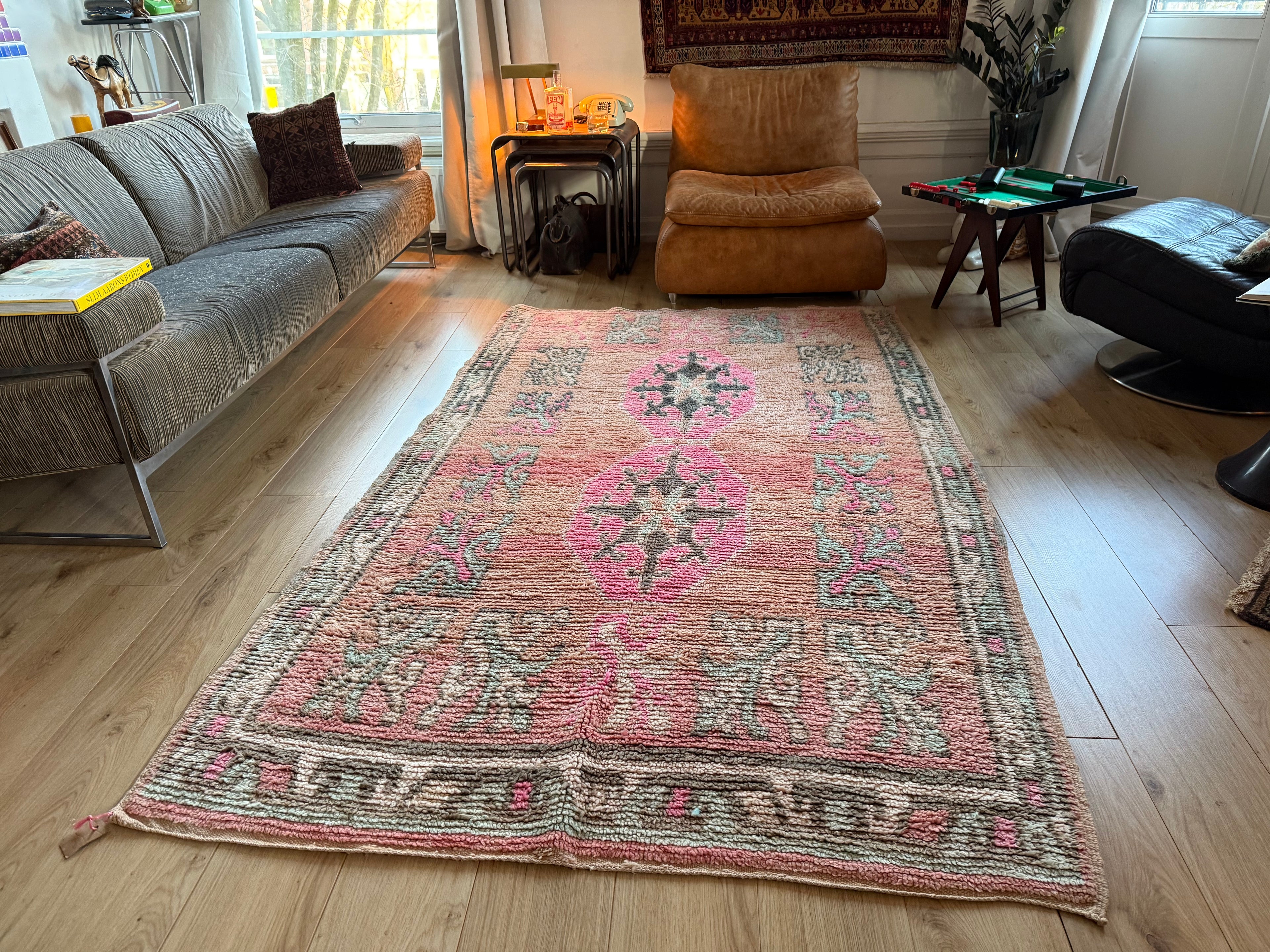 Vintage Marokkaans tapijt – 243 × 148 cm