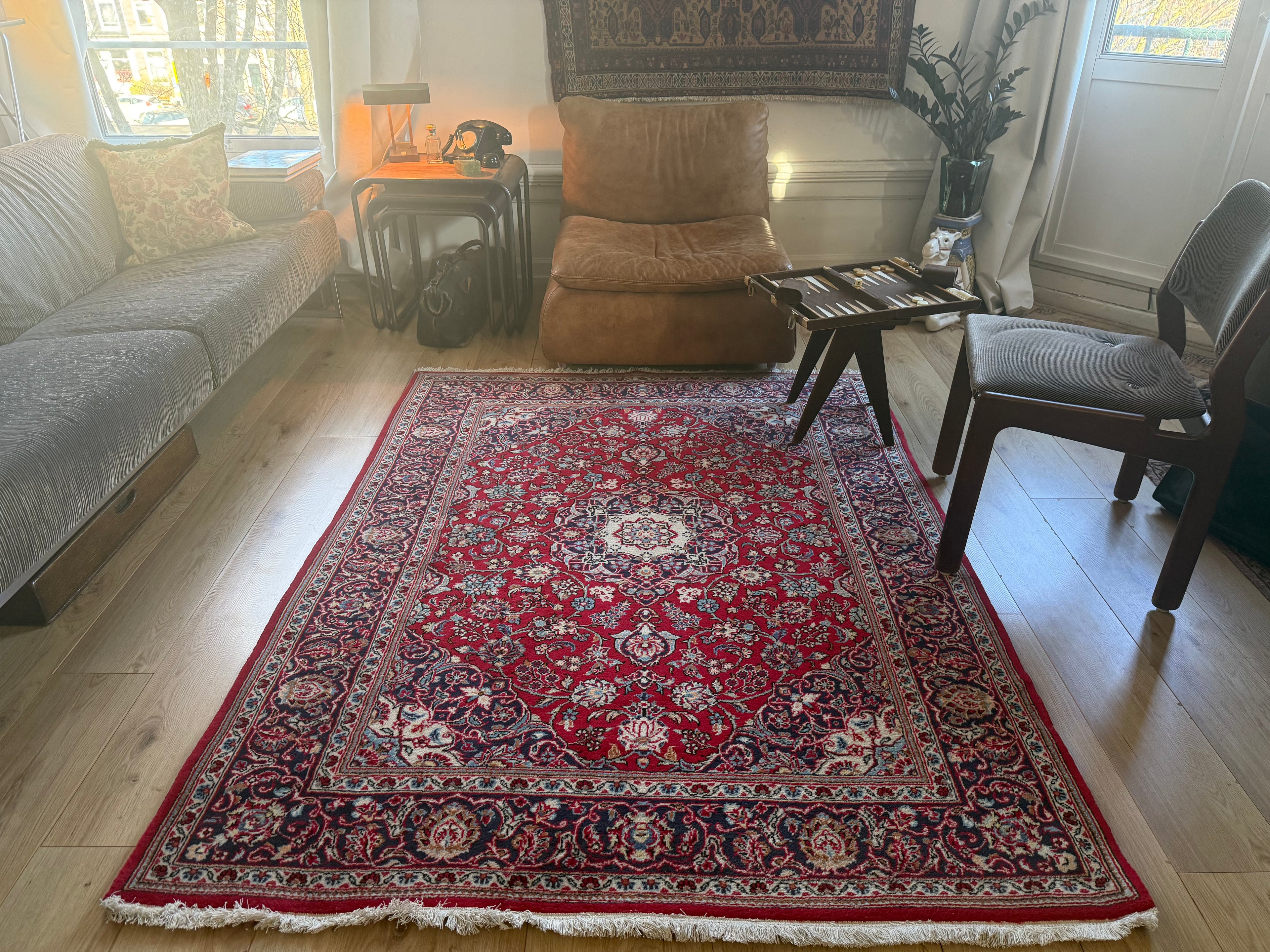 Hand-knotted vintage carpet – 202 × 152 cm
