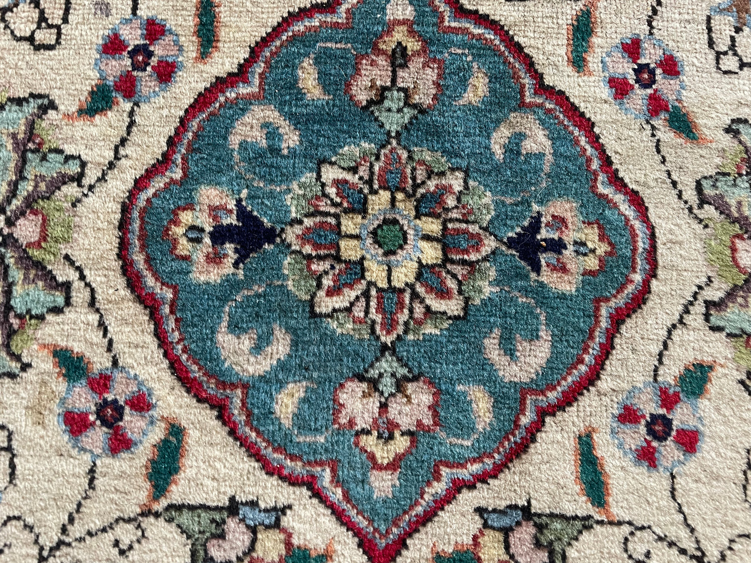 Groot Oosters Tabriz stijl tapijt 350 x 220 handgeknoopt vintage