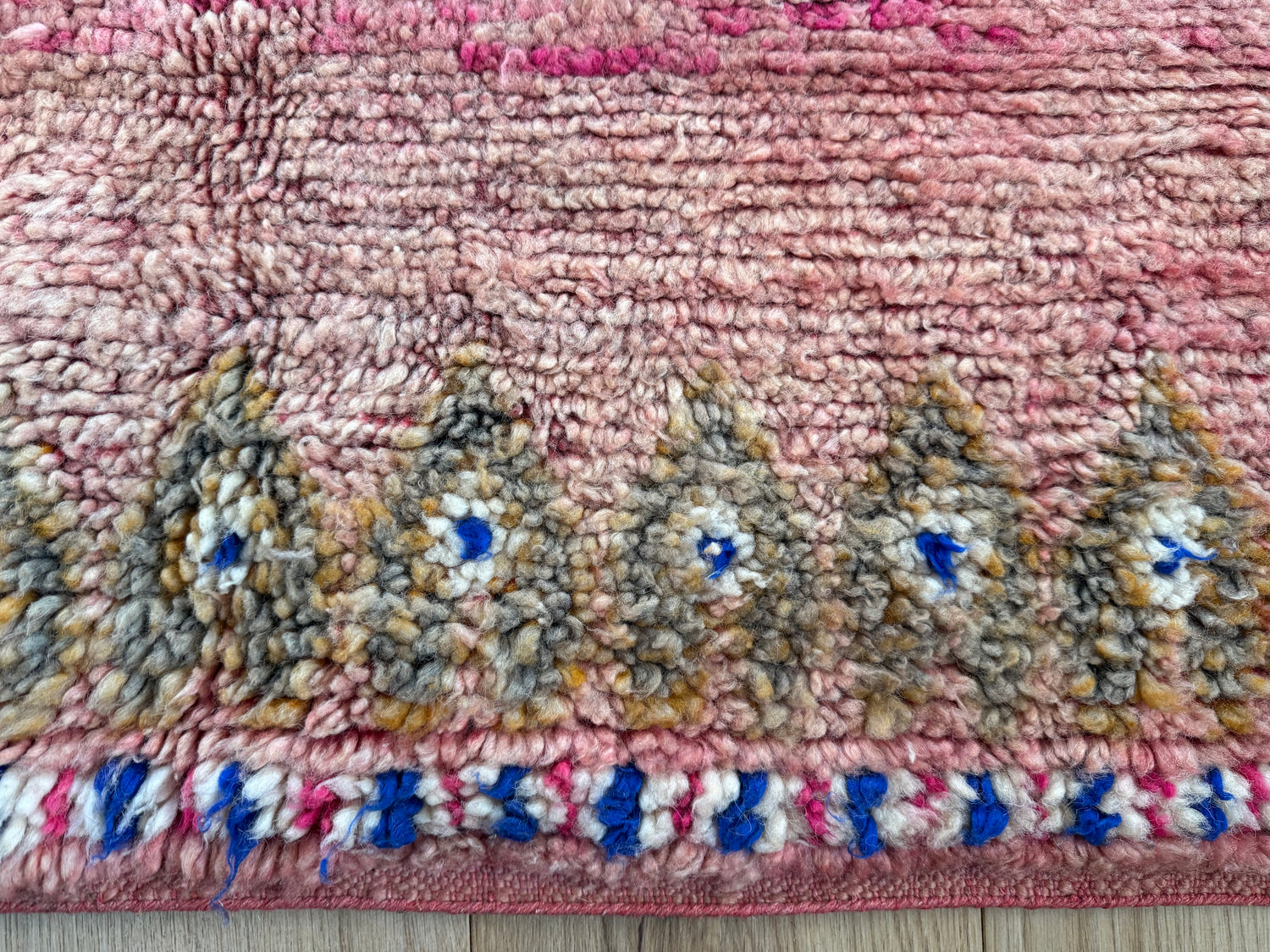 Handgeknoopt vintage Marokkaans tapijt – ca. 370 × 204 cm